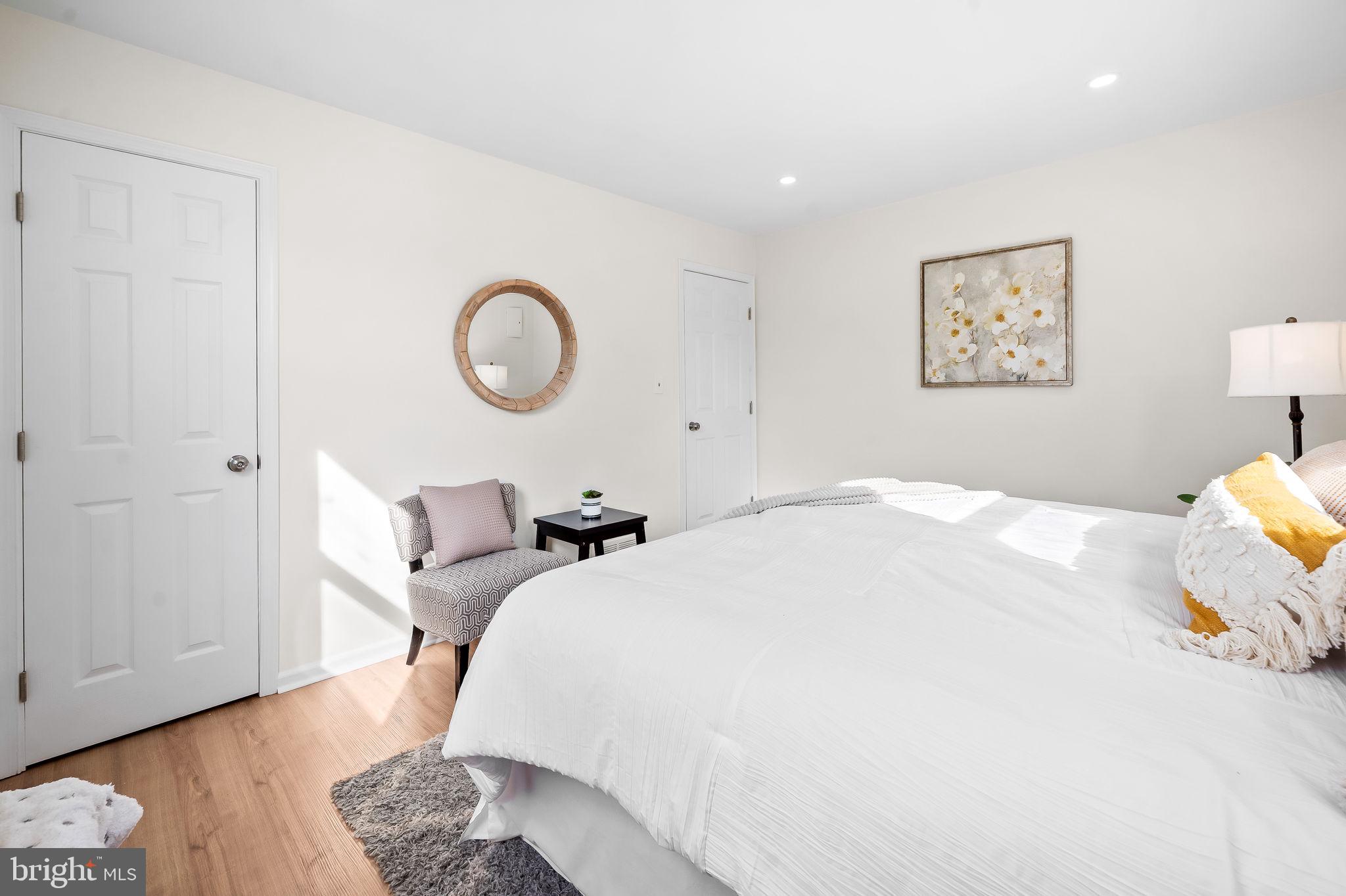 LYNDHURST - Residential