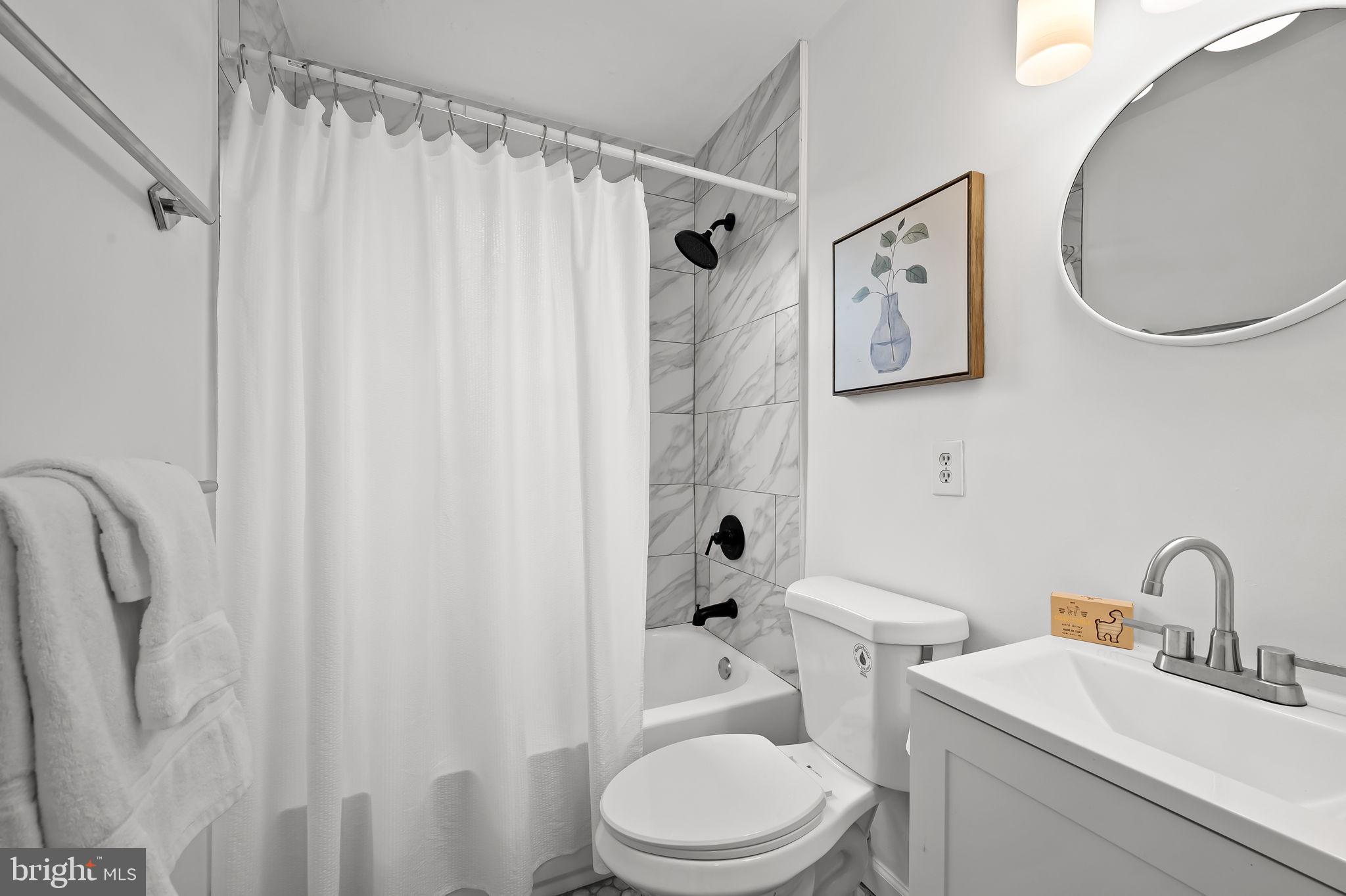 LYNDHURST - Residential