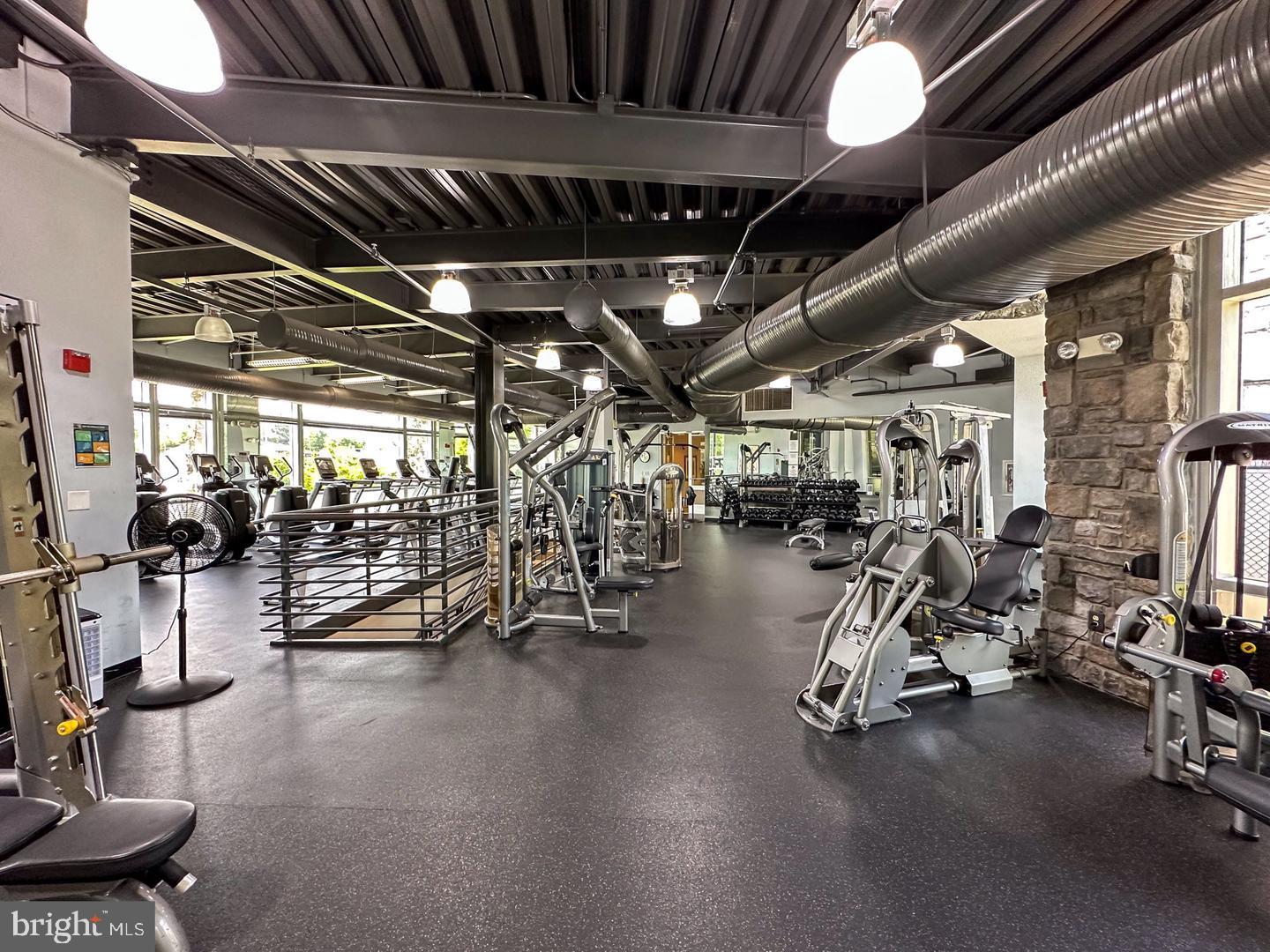 POTOMAC CLUB - Residential Lease