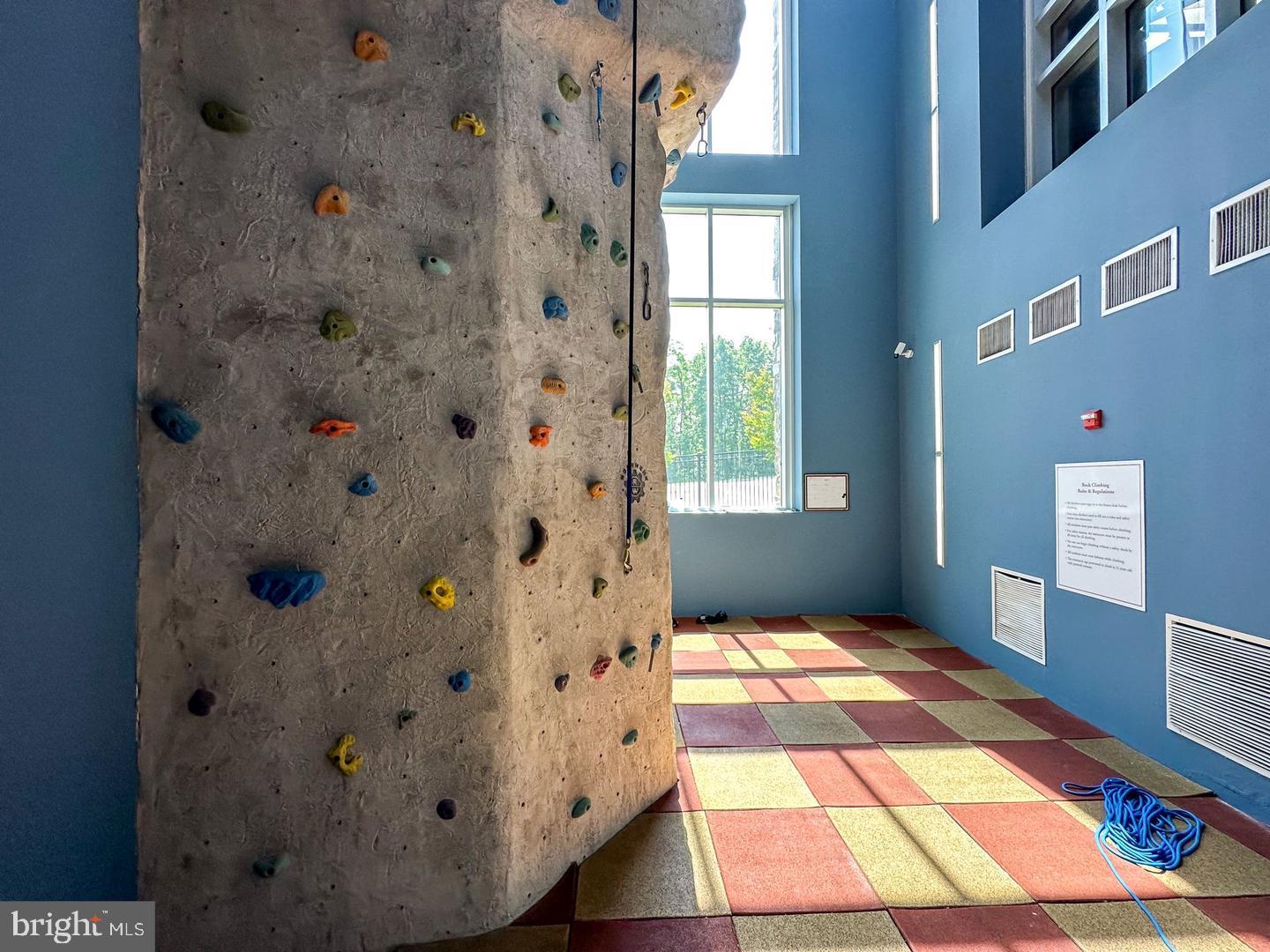 POTOMAC CLUB - Residential Lease