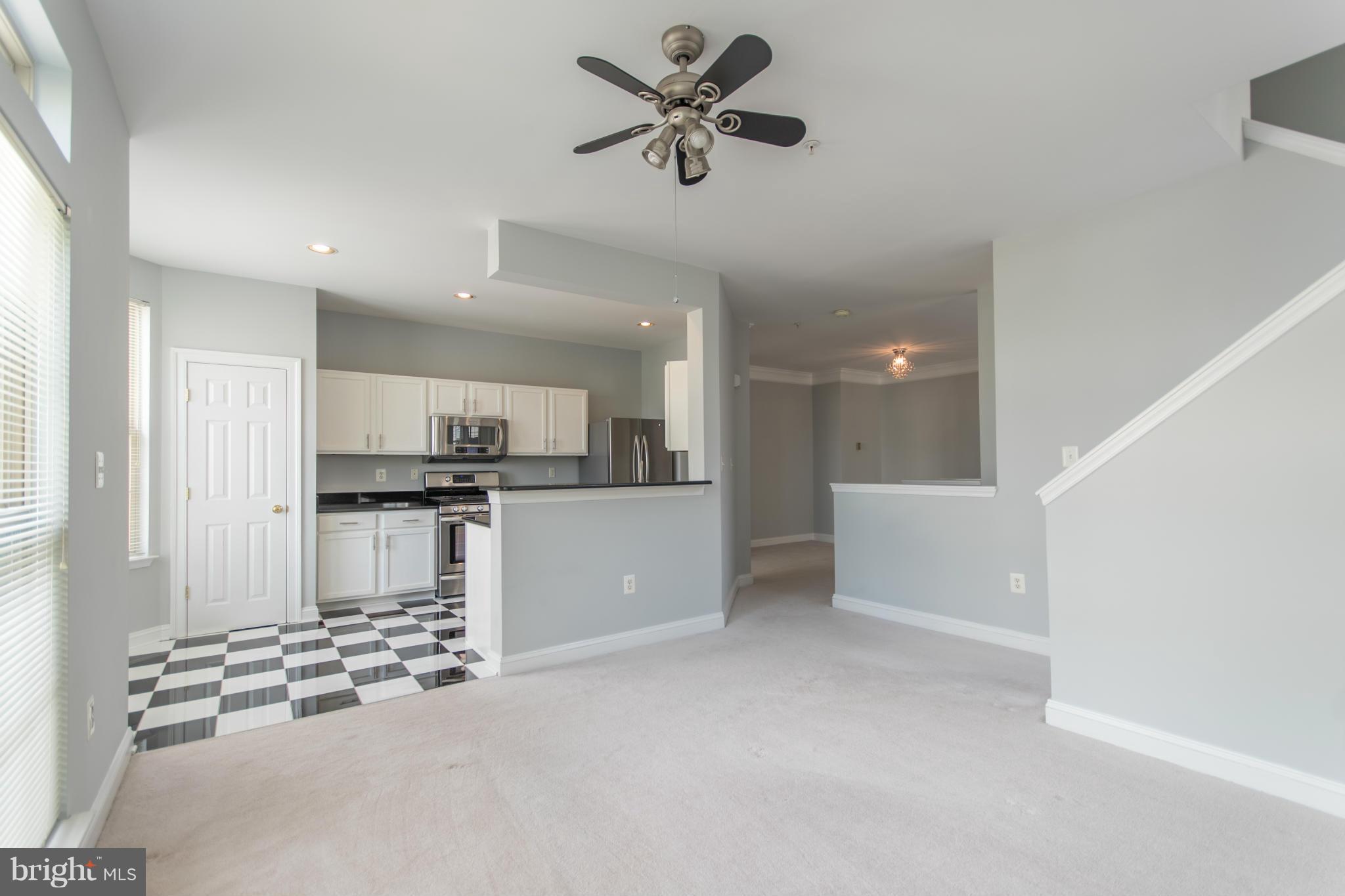 POTOMAC LAKES - Residential