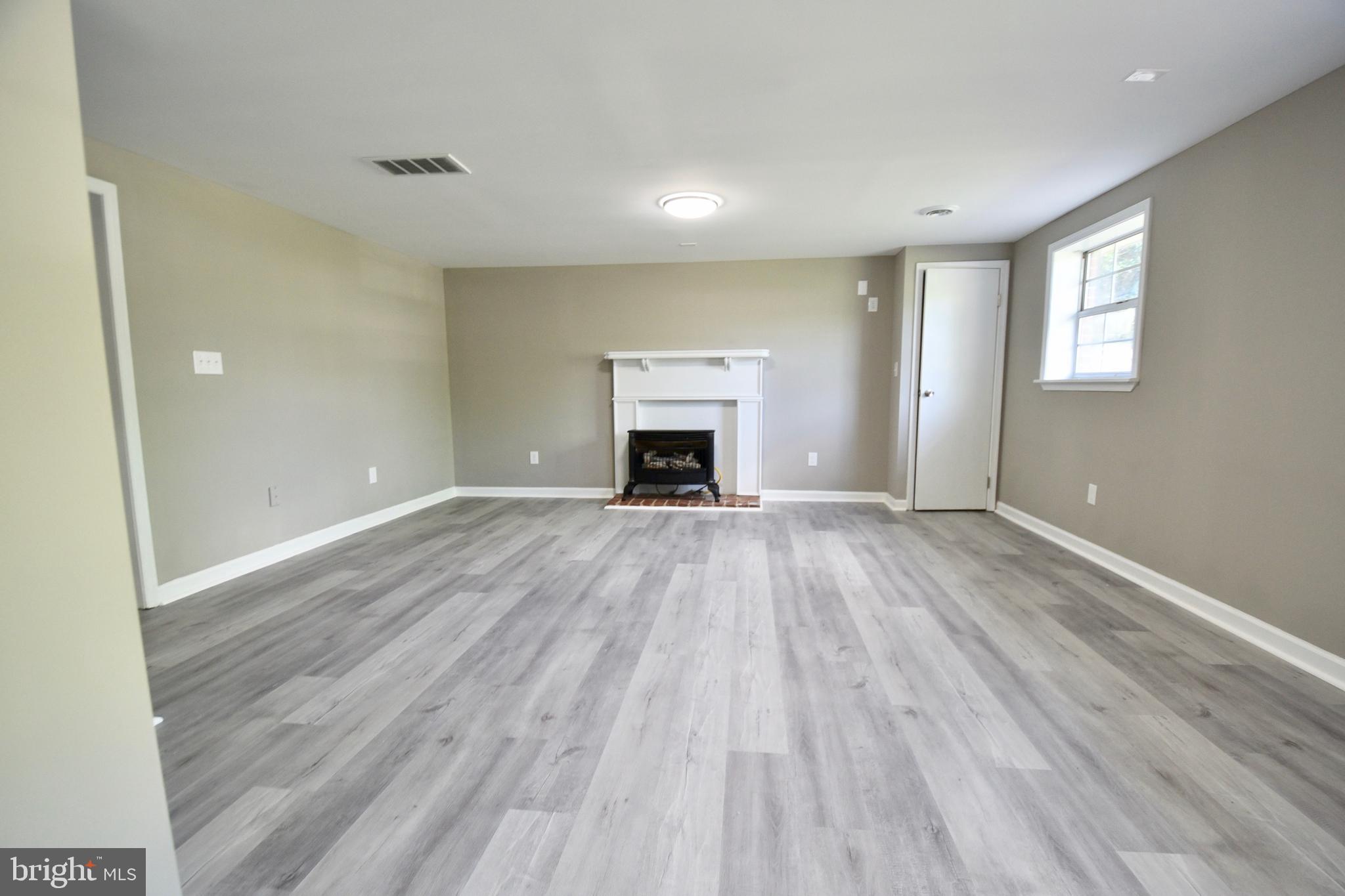 EASTON - Residential