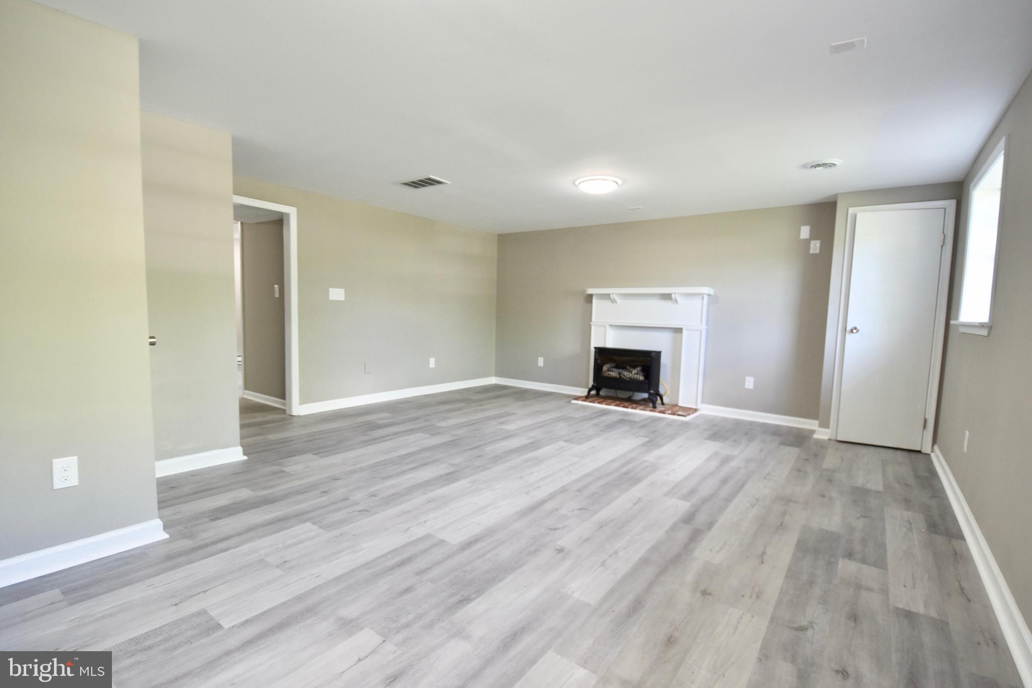 EASTON - Residential