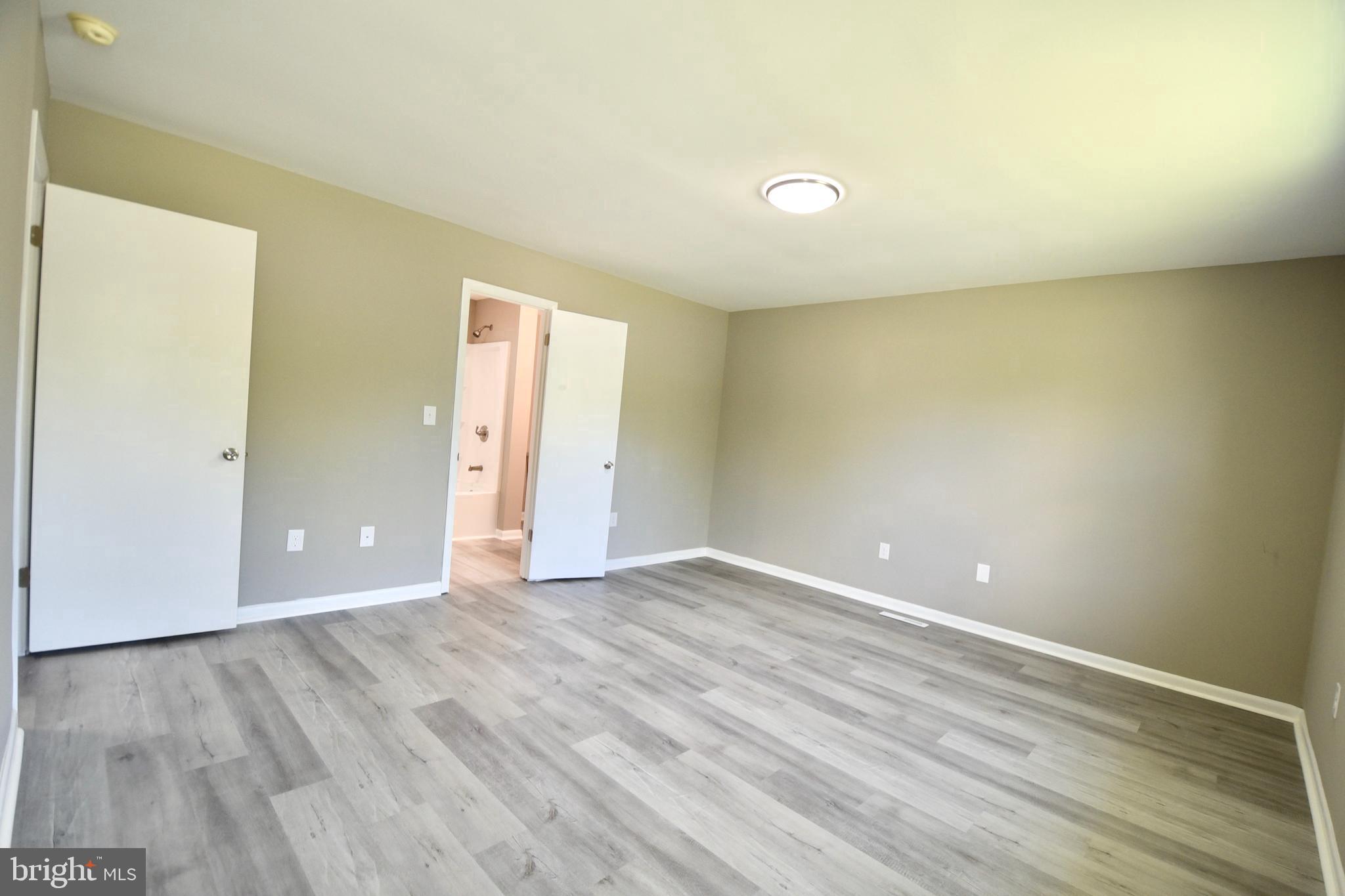 EASTON - Residential