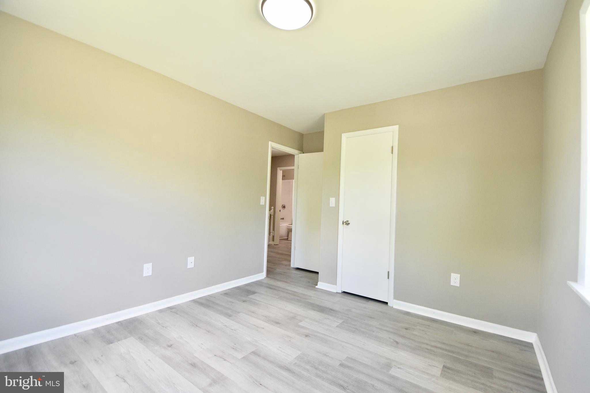 EASTON - Residential