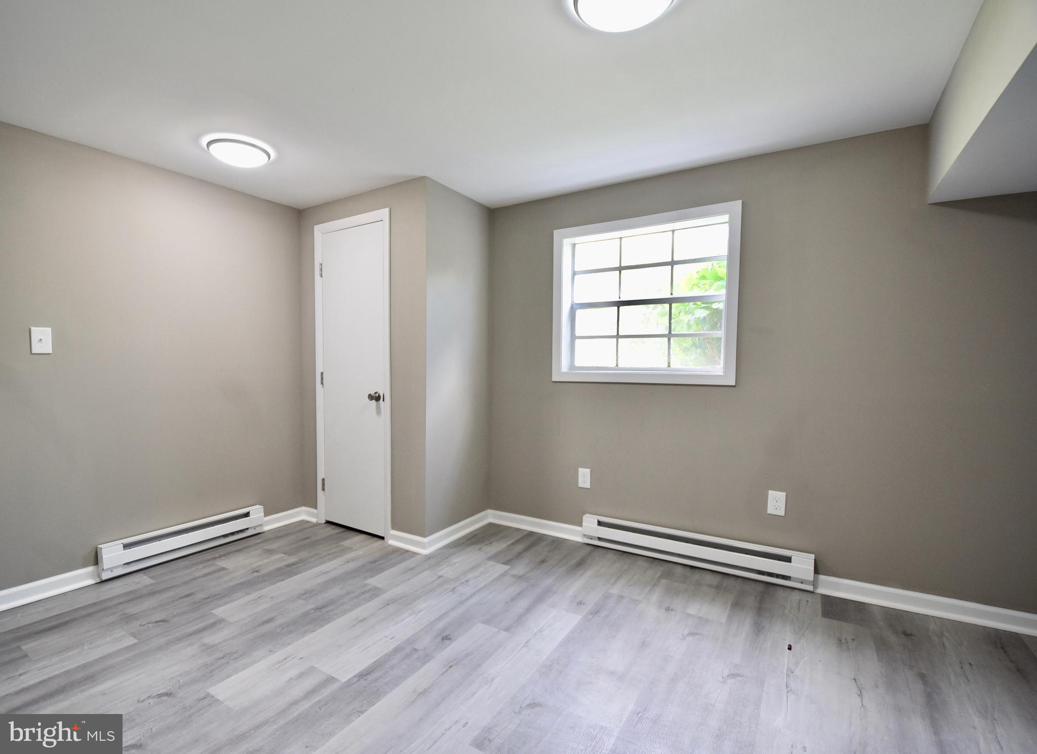 EASTON - Residential