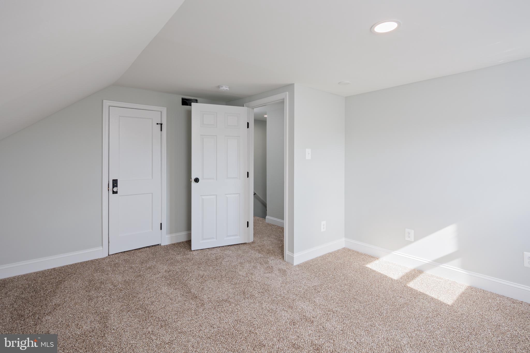 GRACELAND PARK - Residential