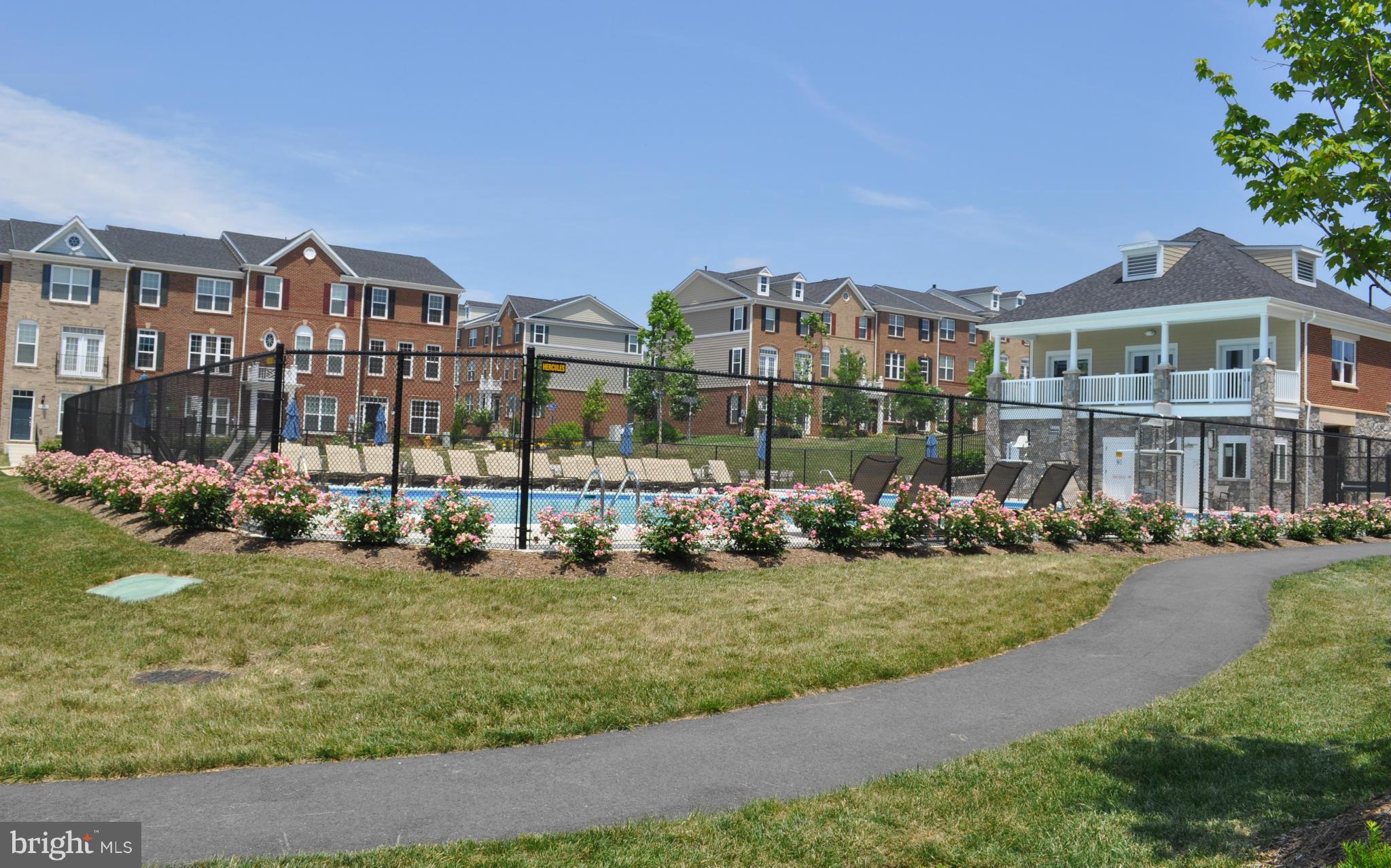 GOOSE CREEK VILLAGE - Residential Lease