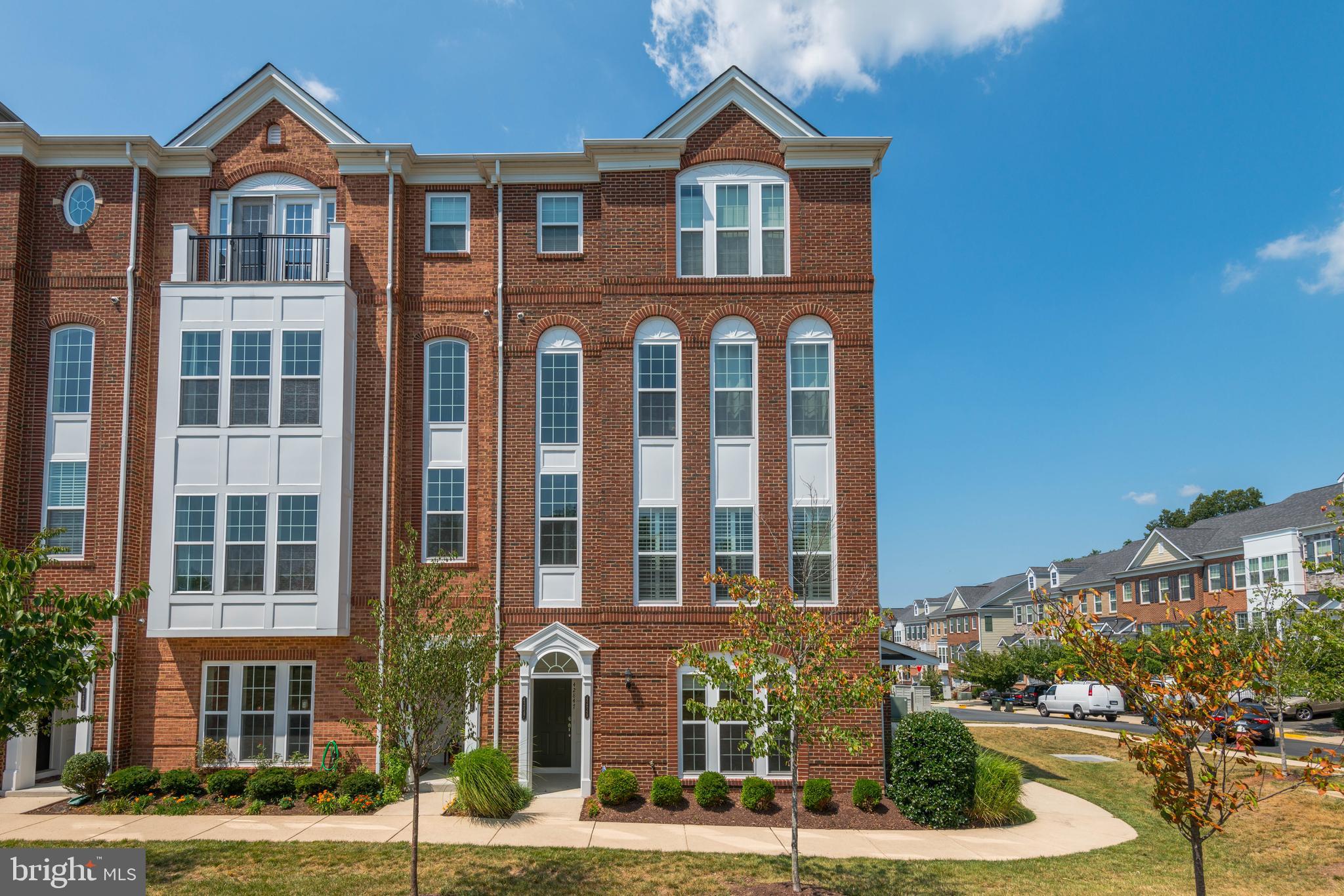 GOOSE CREEK VILLAGE - Residential Lease