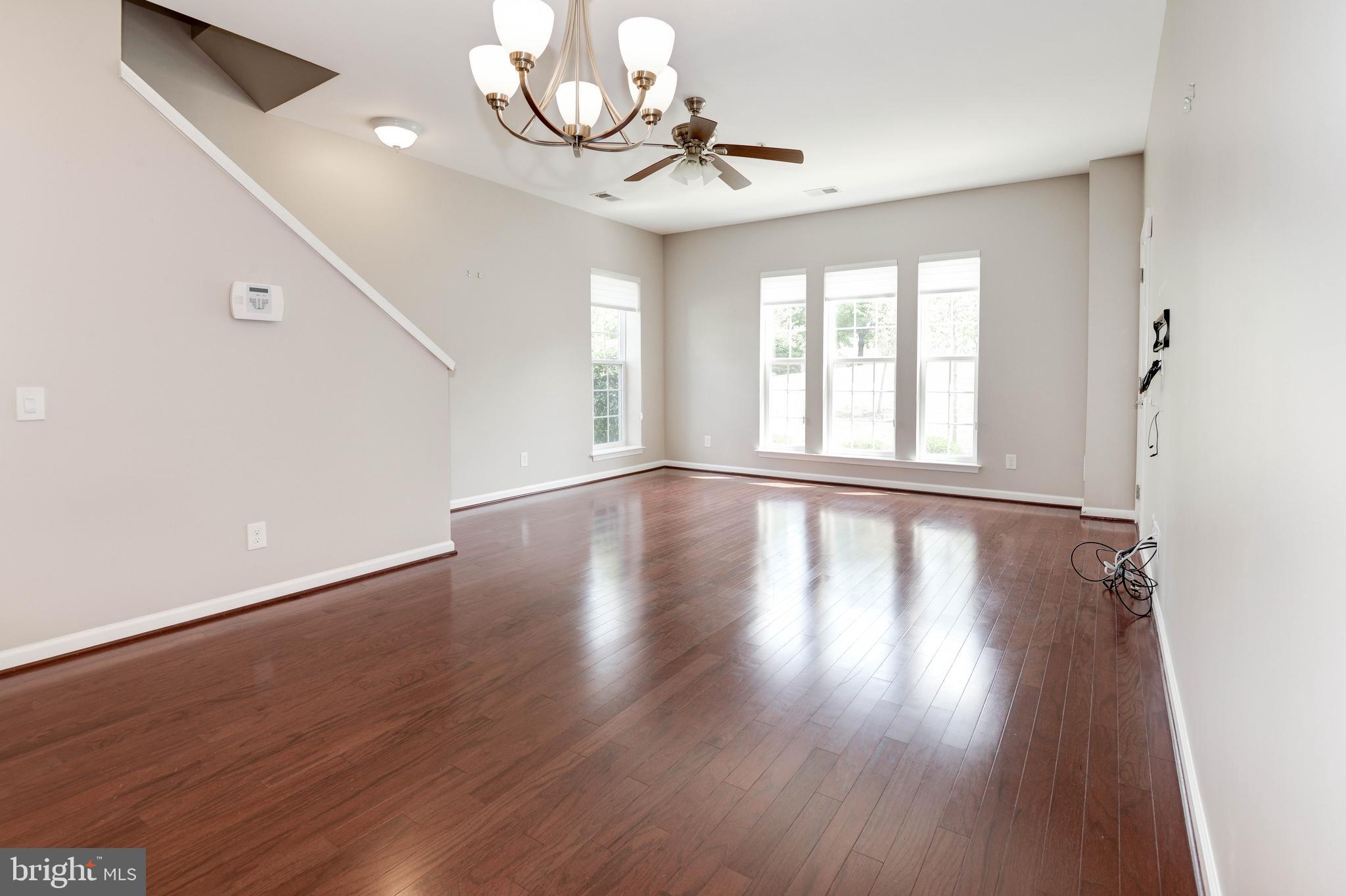 GOOSE CREEK VILLAGE - Residential Lease