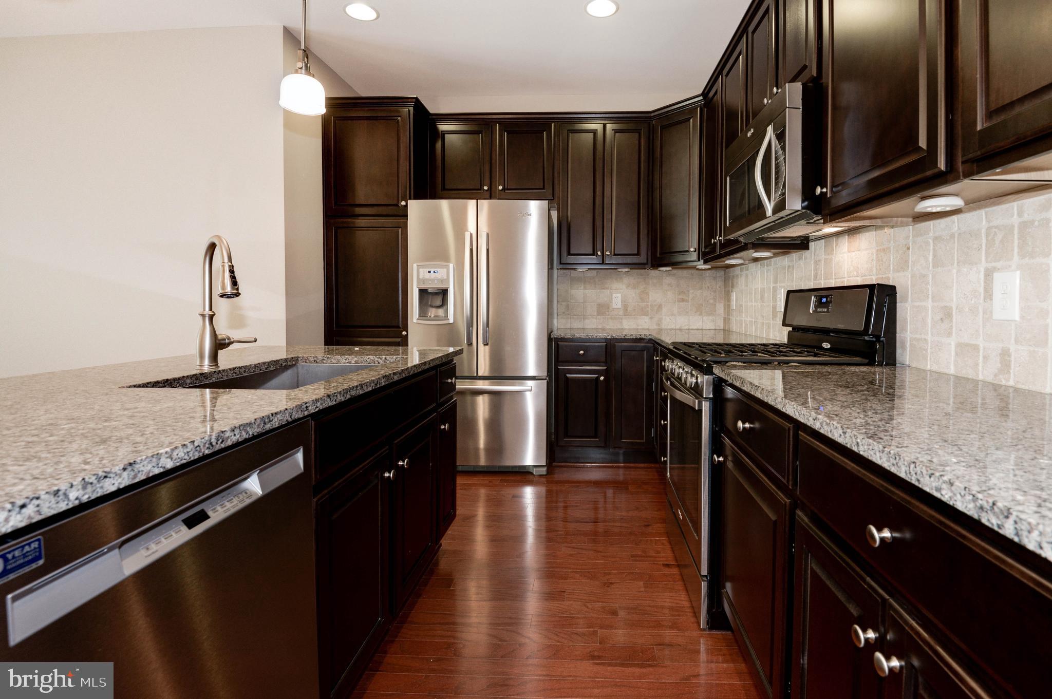 GOOSE CREEK VILLAGE - Residential Lease