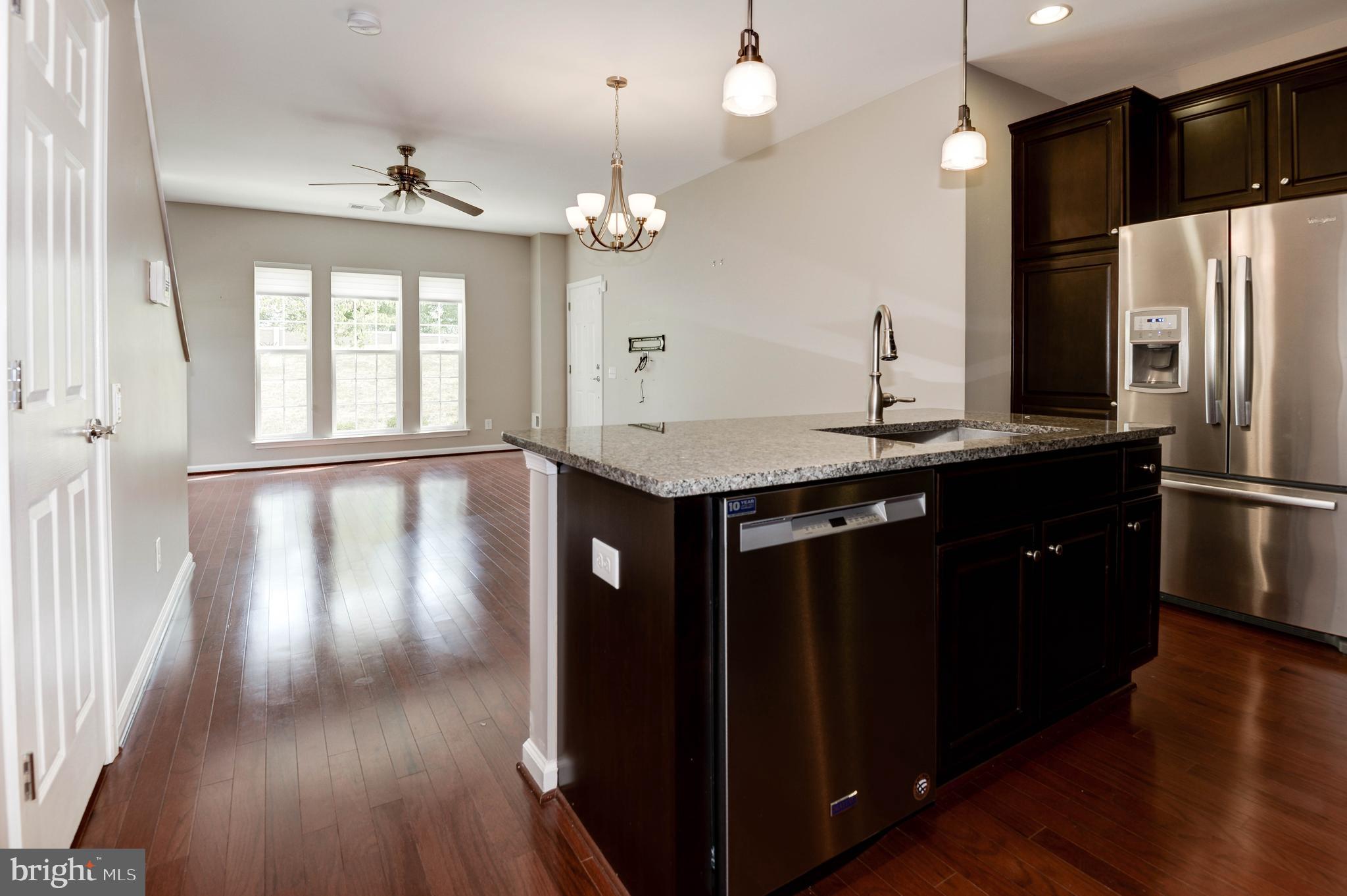 GOOSE CREEK VILLAGE - Residential Lease