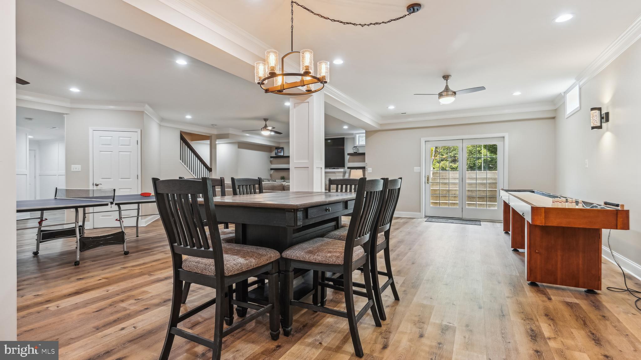 CEDAR HUNT - Residential