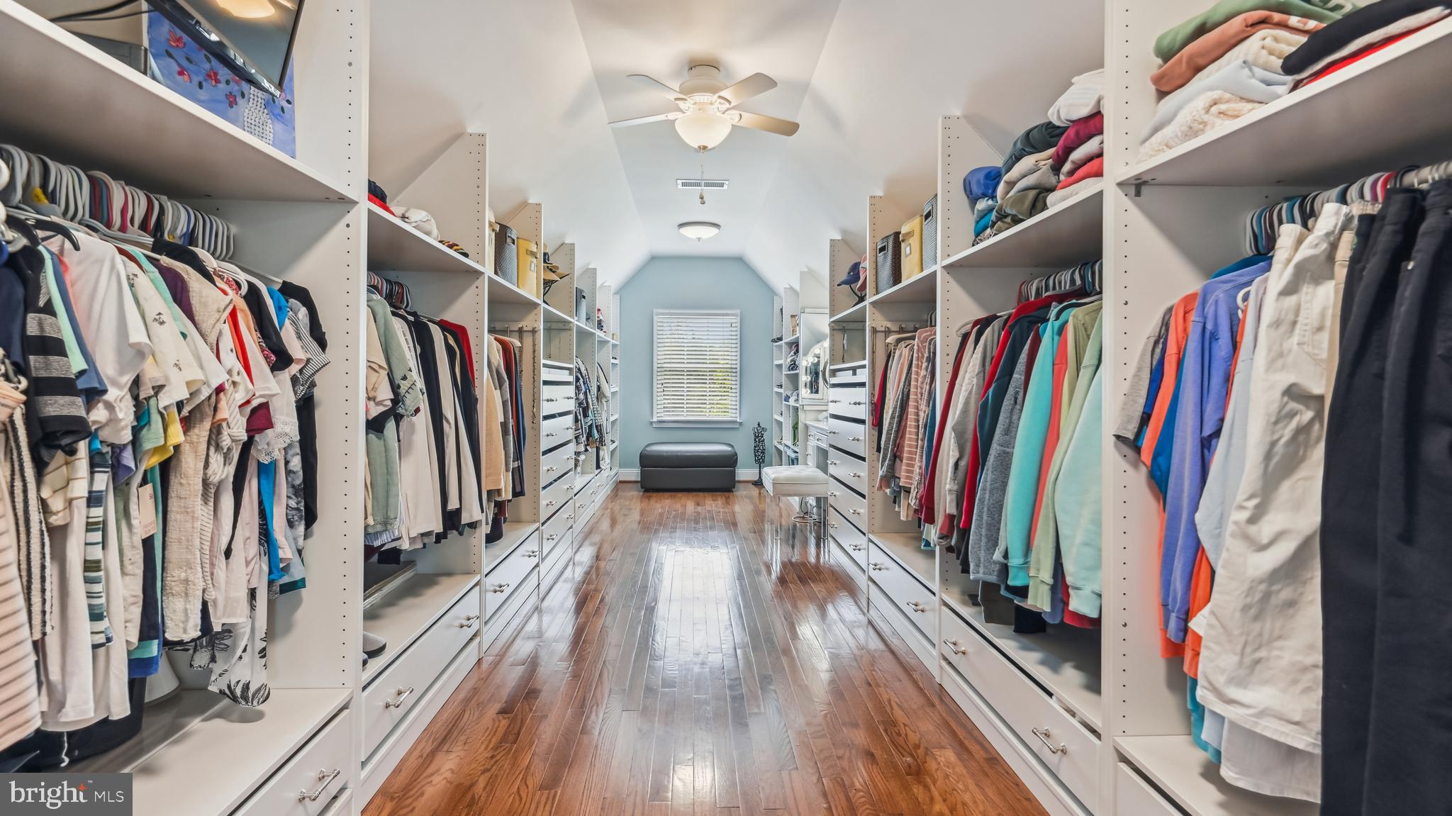 CEDAR HUNT - Residential