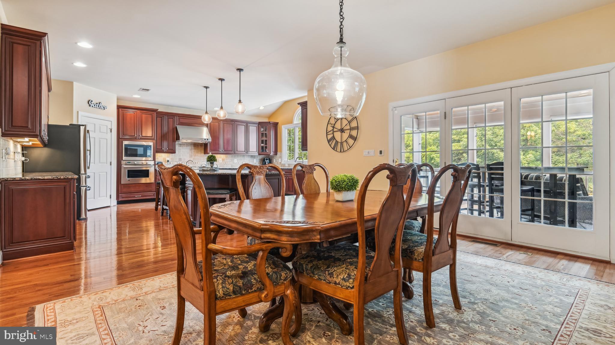 CEDAR HUNT - Residential