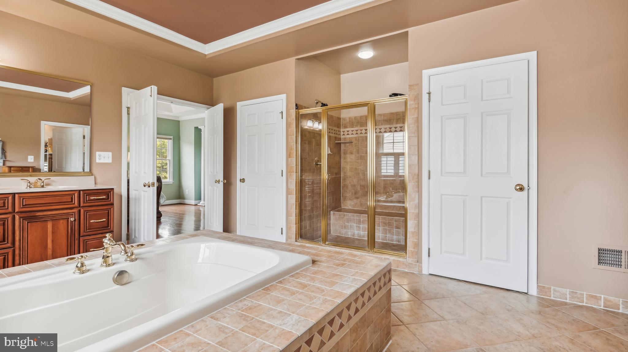 CEDAR HUNT - Residential