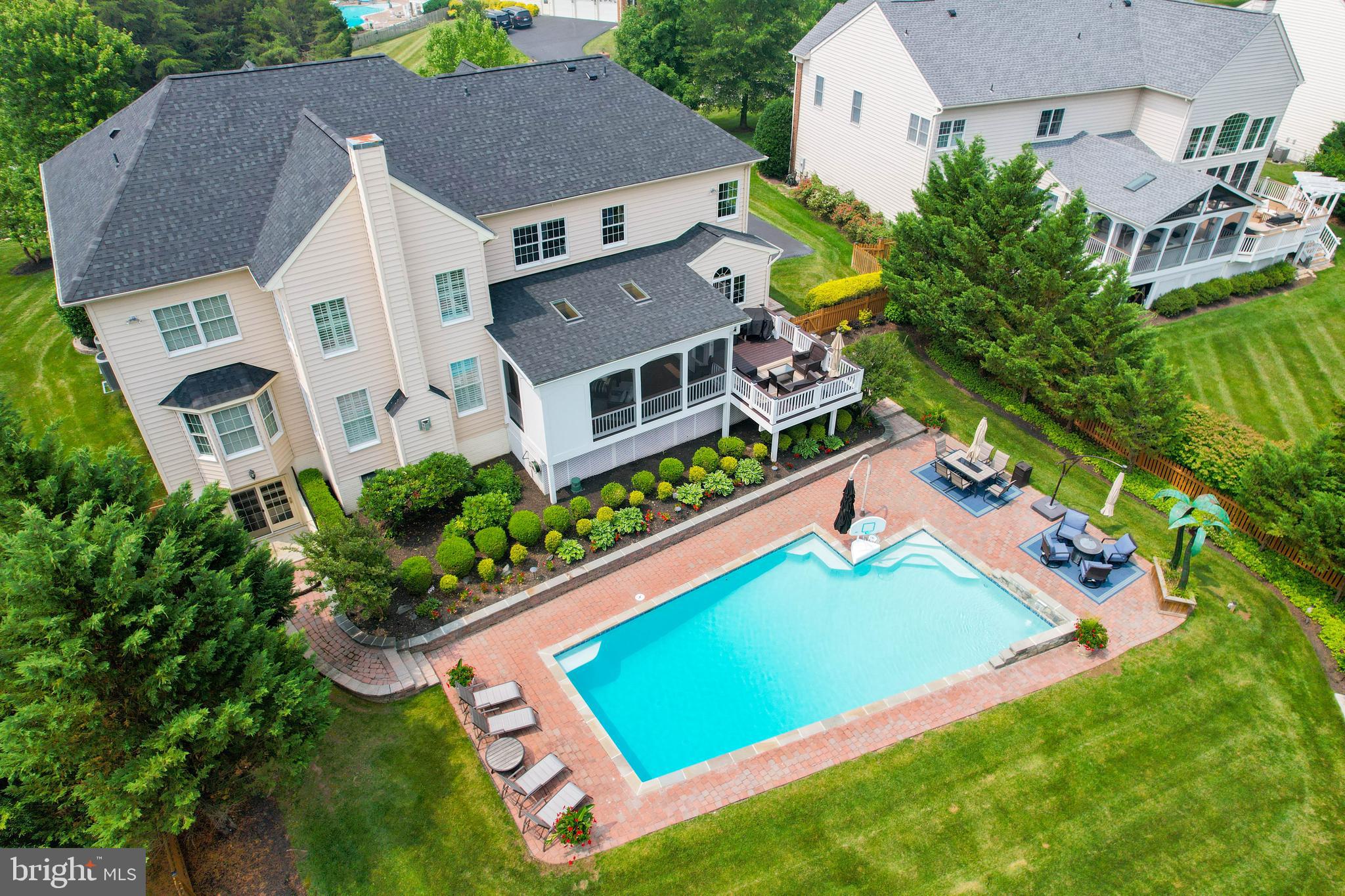 CEDAR HUNT - Residential