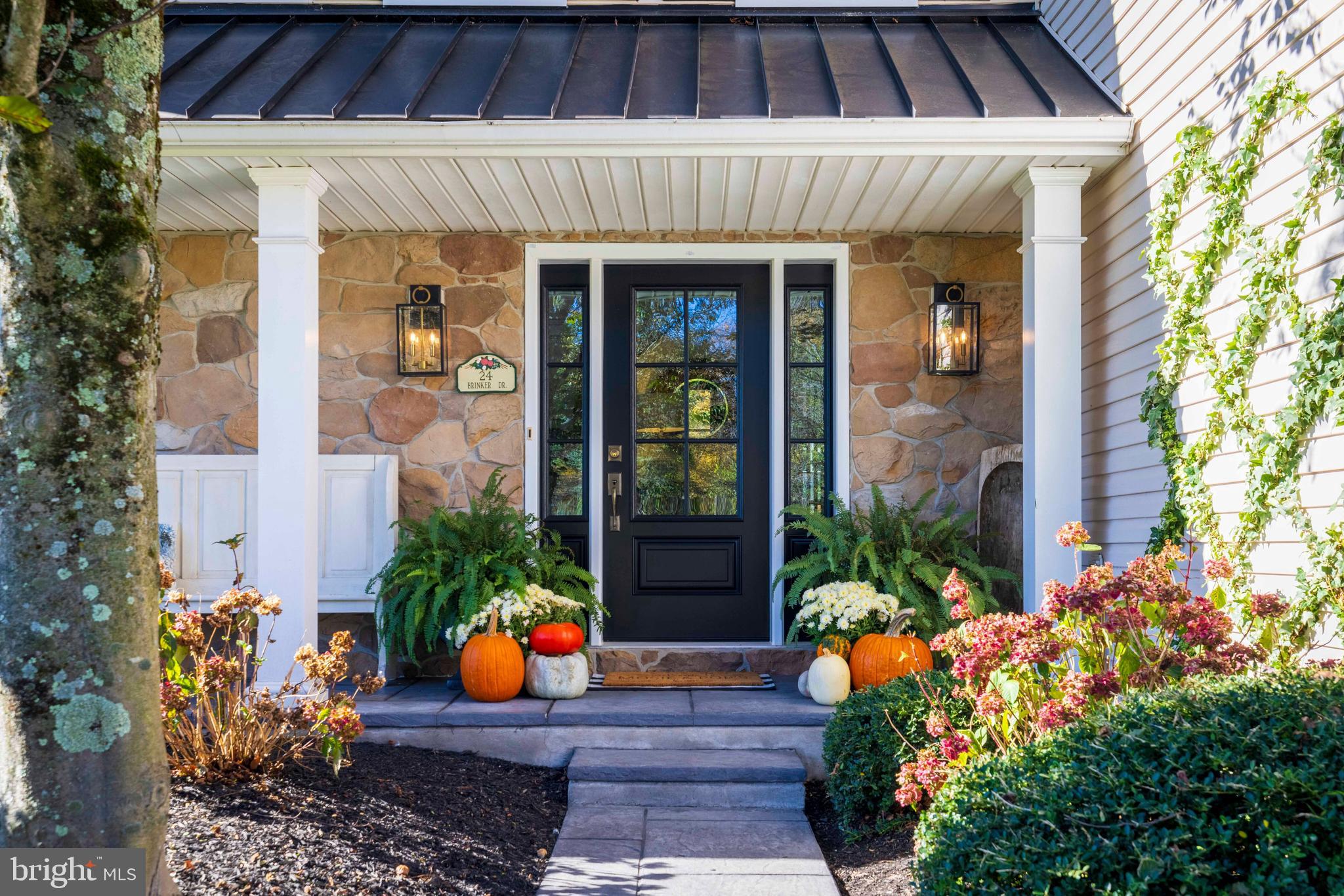 24 BRINKER DRIVE N