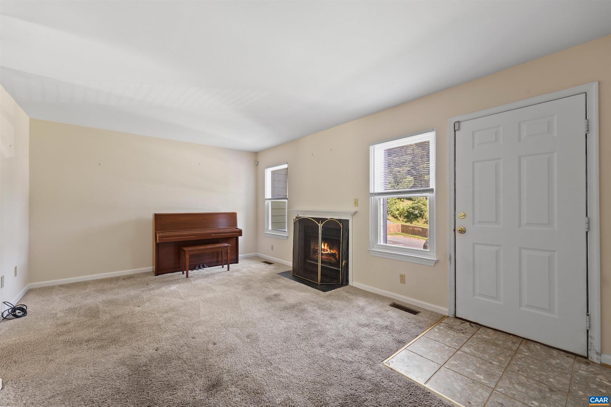 STONEHENGE - Residential