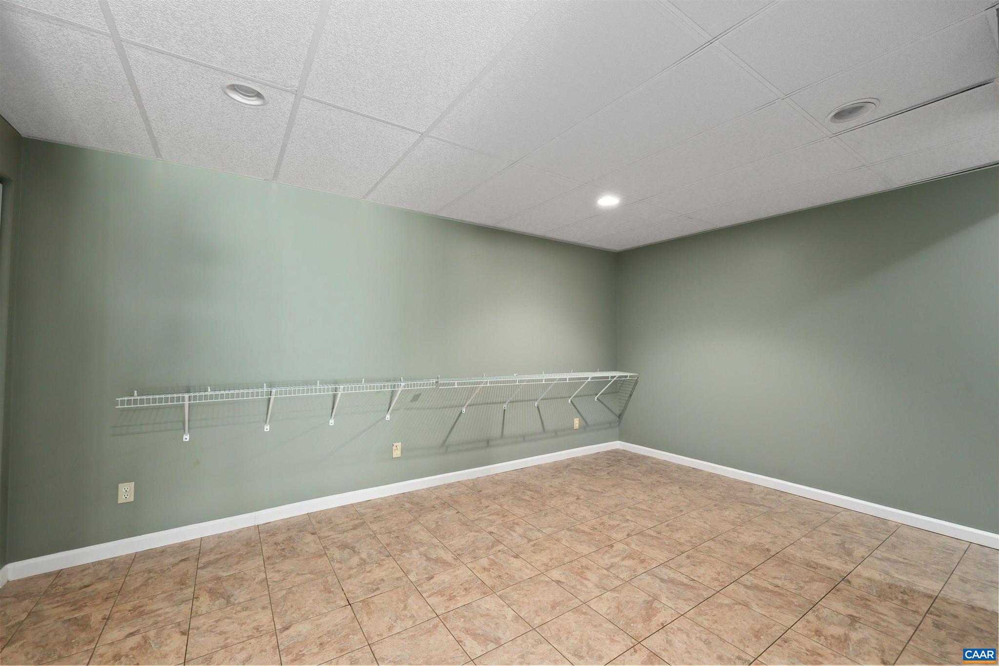 STONEHENGE - Residential