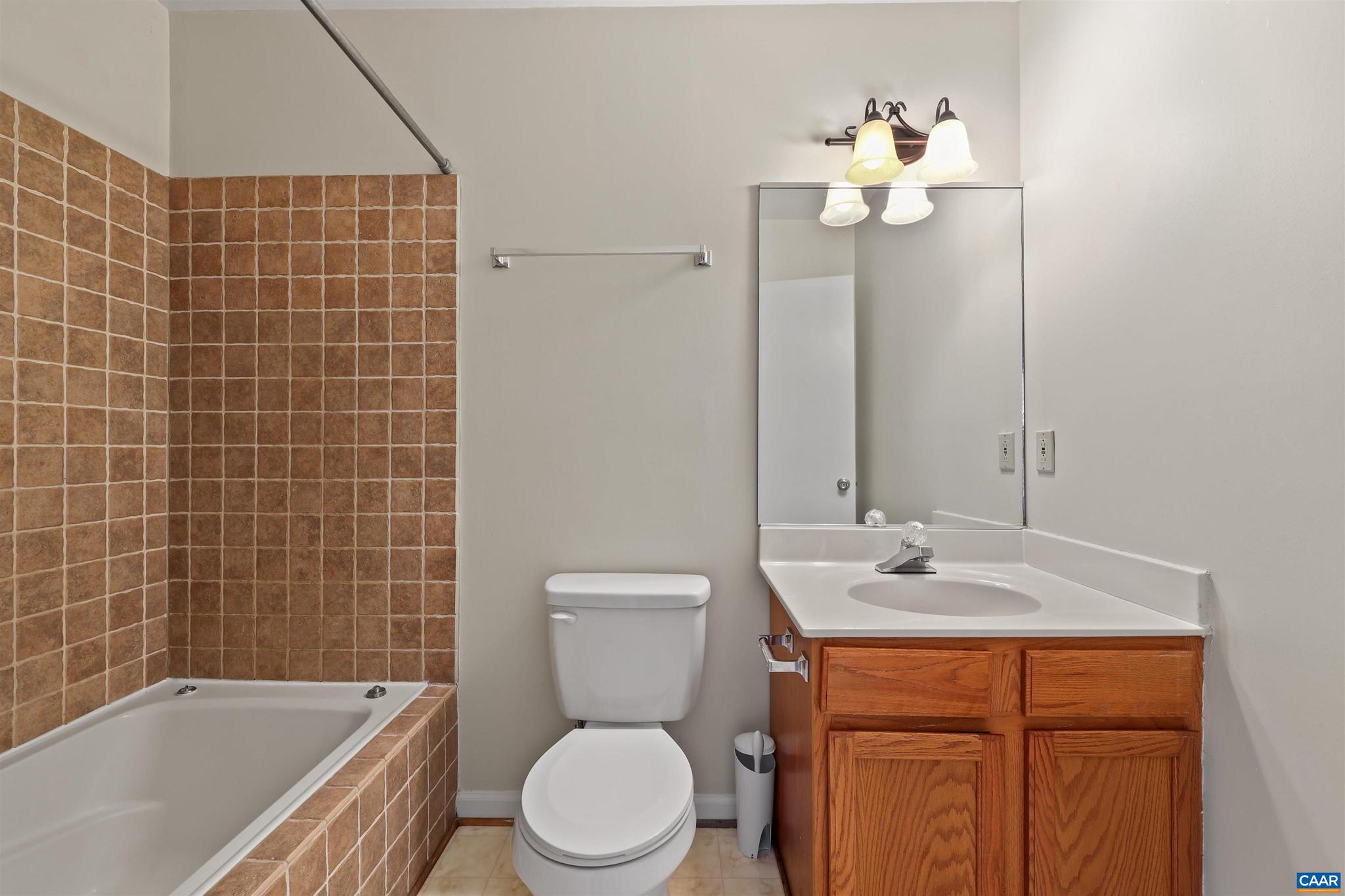 STONEHENGE - Residential