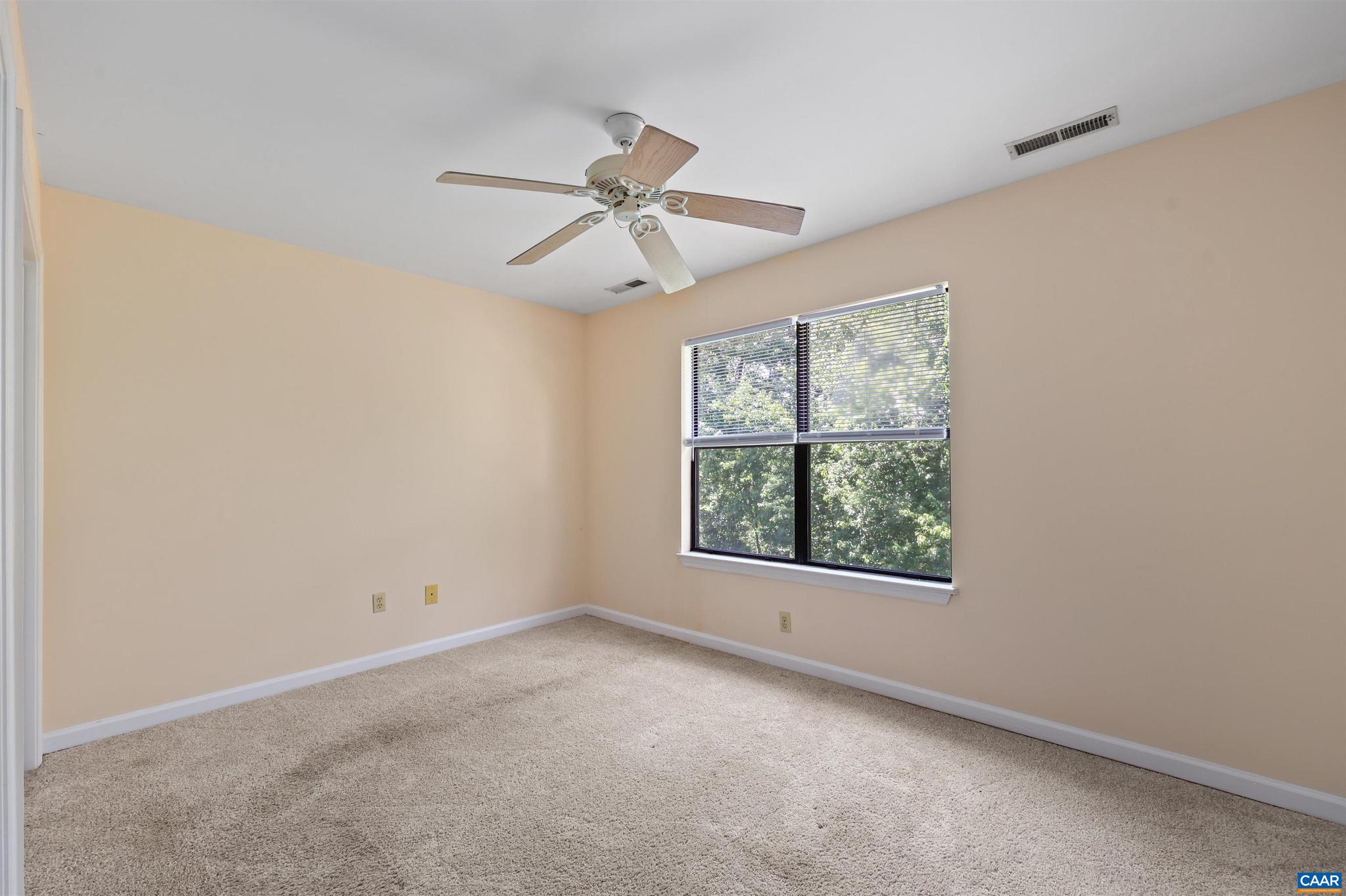 STONEHENGE - Residential