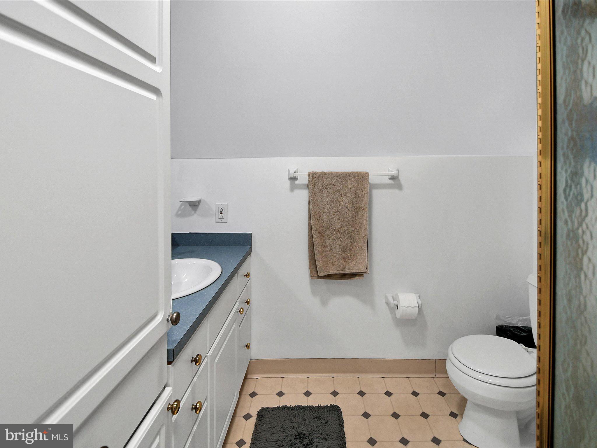 ERDENHEIM - Residential Lease