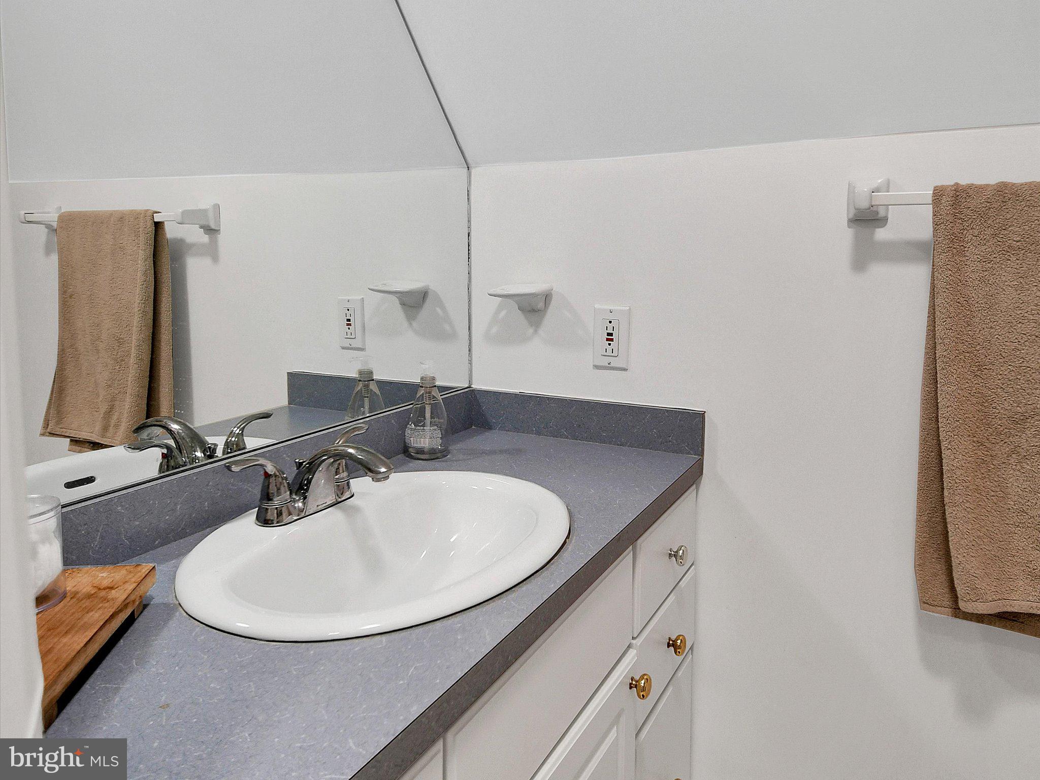 ERDENHEIM - Residential Lease