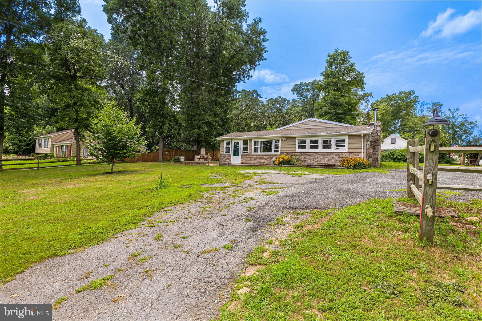 93 MEADOW TRL