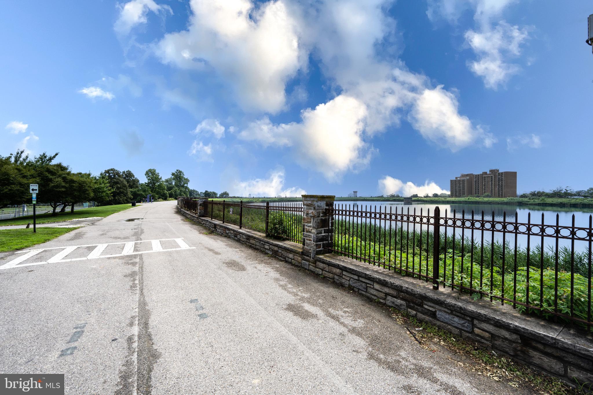 DRUID HILL PARK - Residential