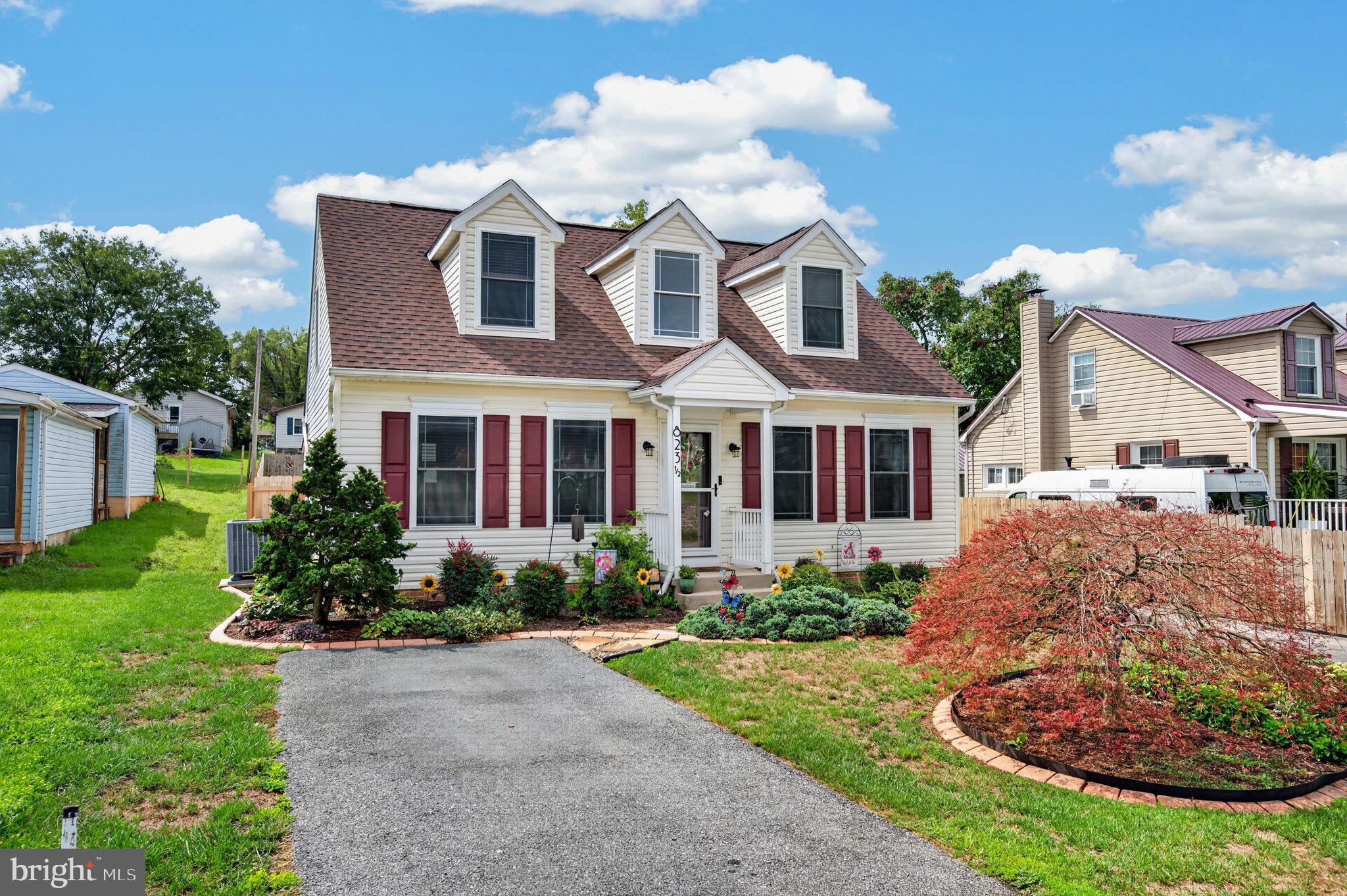 823 MEDWAY ROAD 1/2