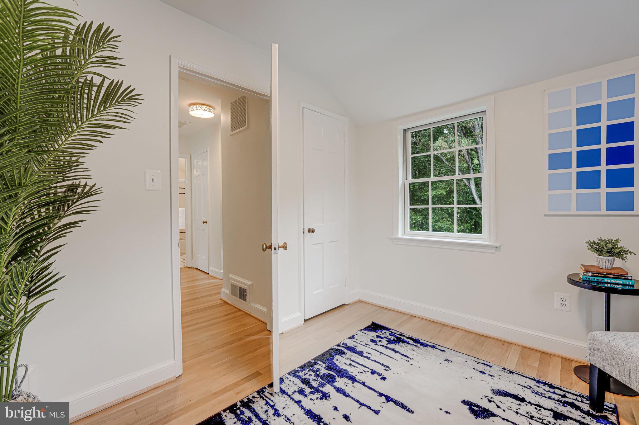 BROYHILL FOREST - Residential