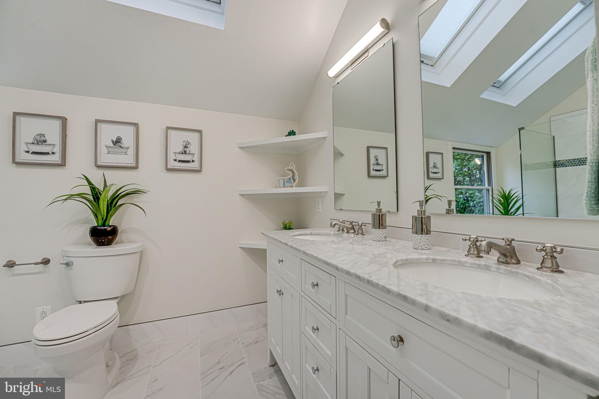 BROYHILL FOREST - Residential