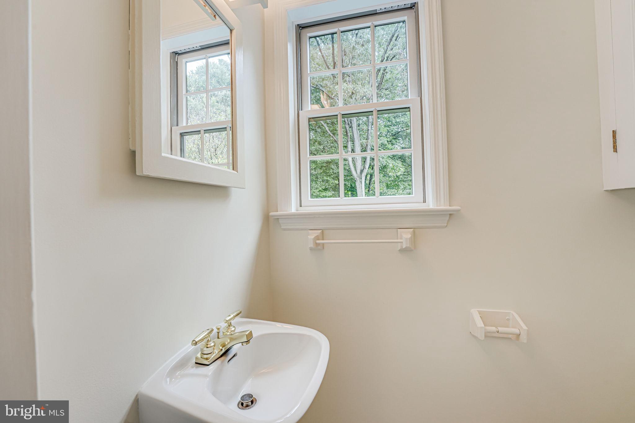 BROYHILL FOREST - Residential