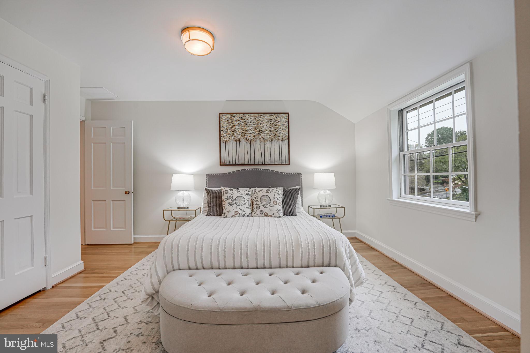 BROYHILL FOREST - Residential