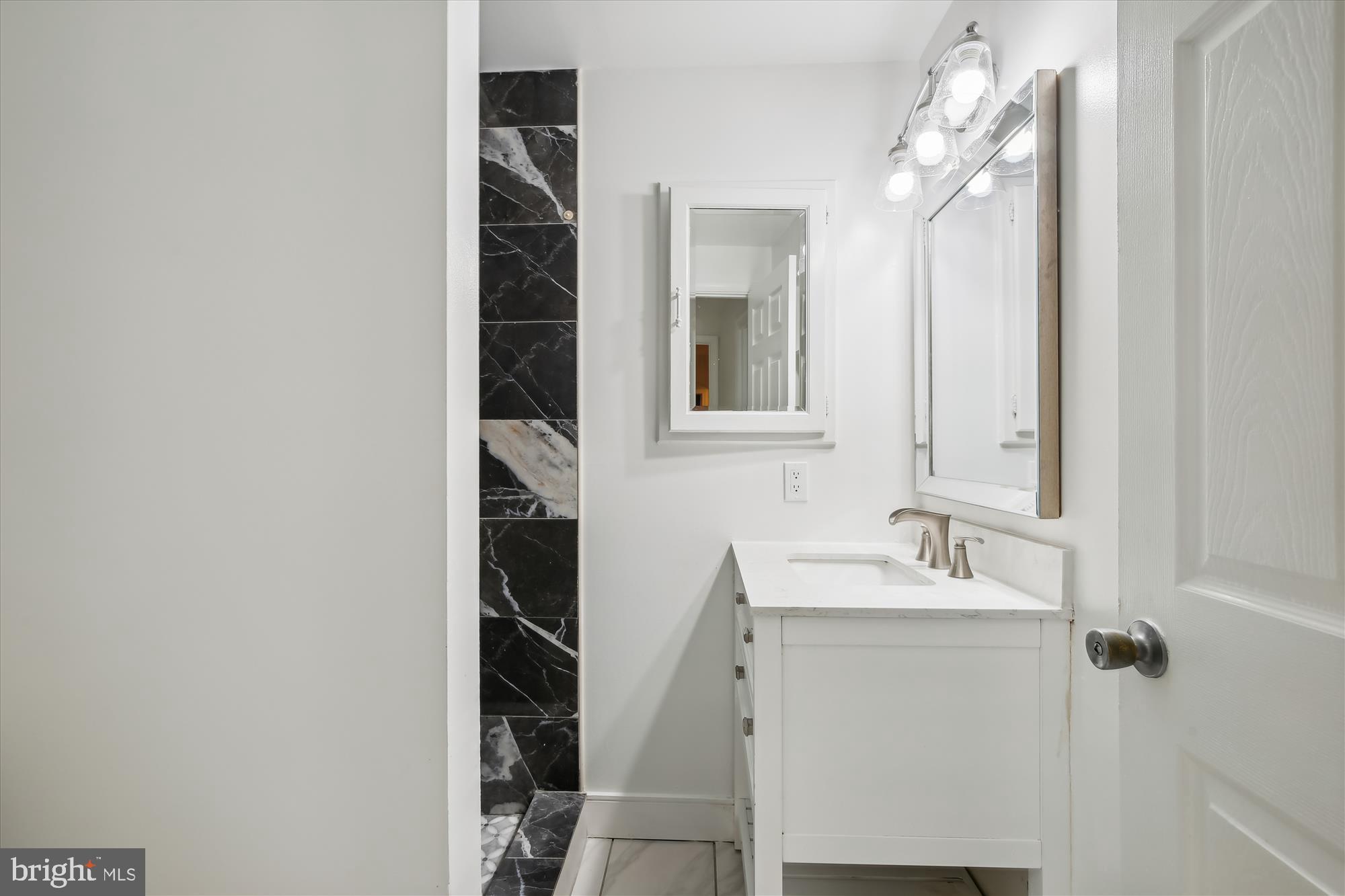 TOWNES OF GREENBRIAR - Residential