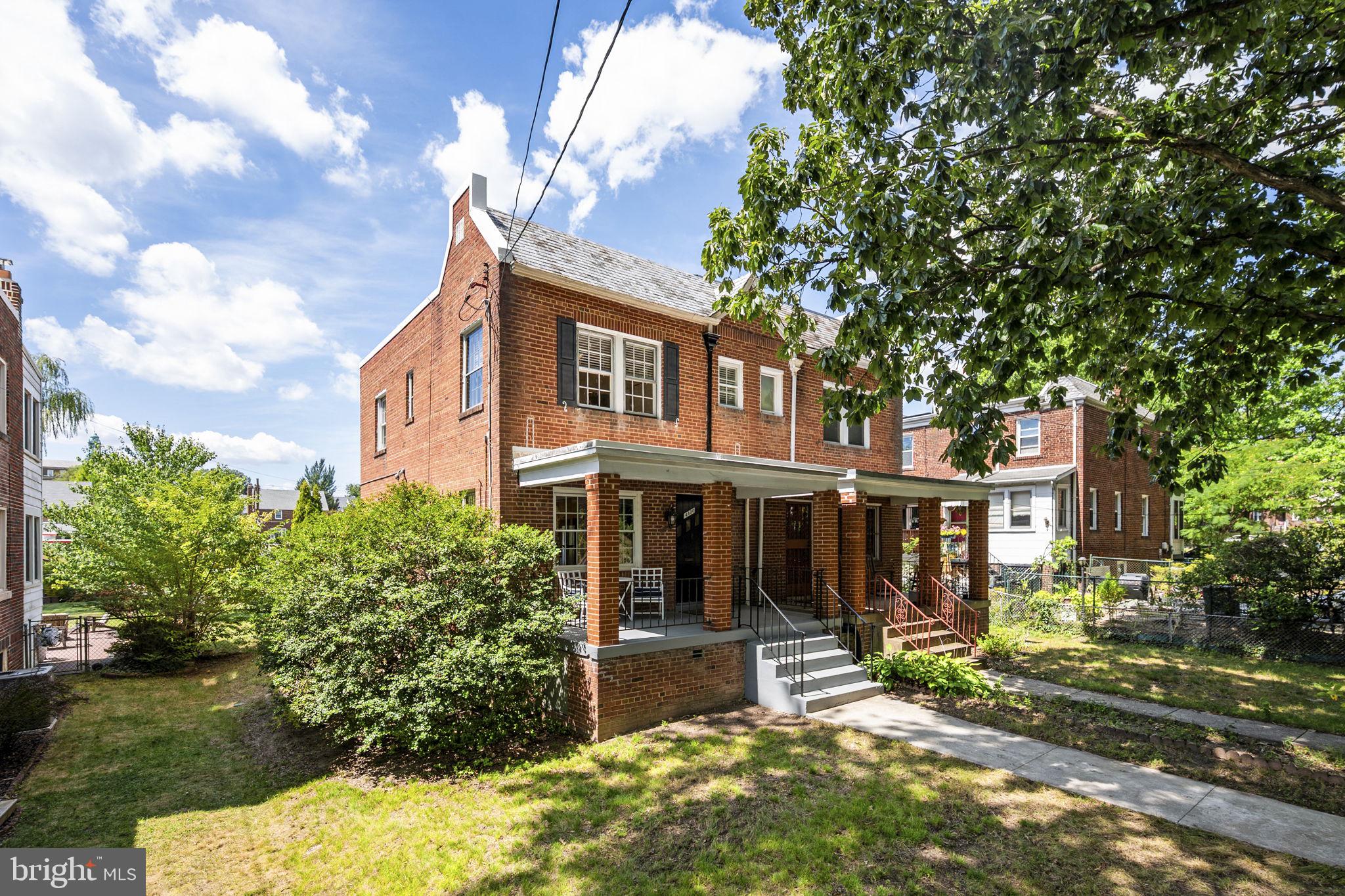 4430 14TH STREET NE