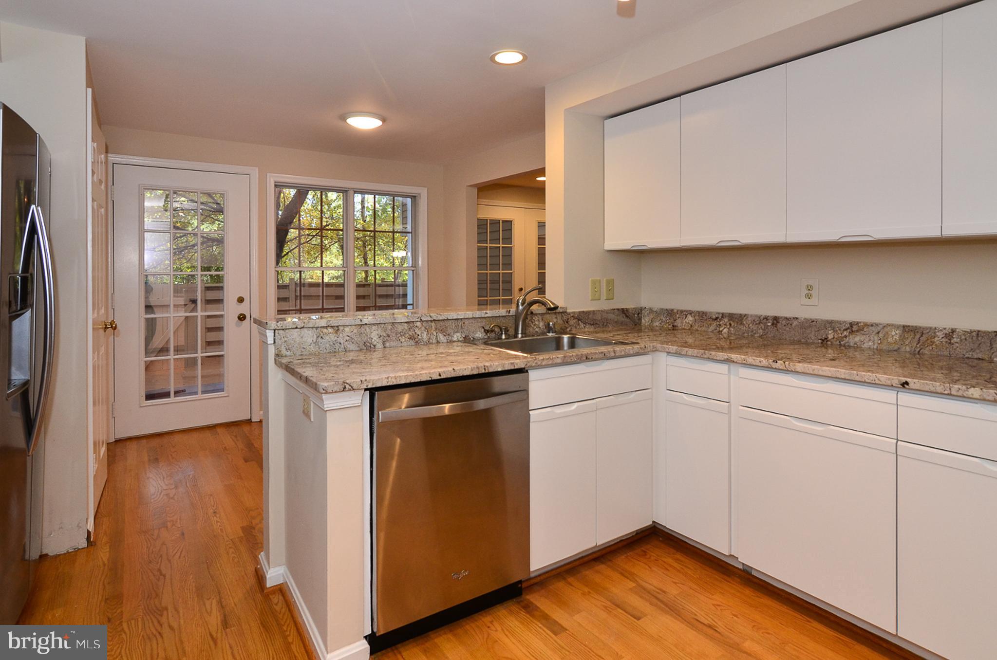 RESTON - Residential