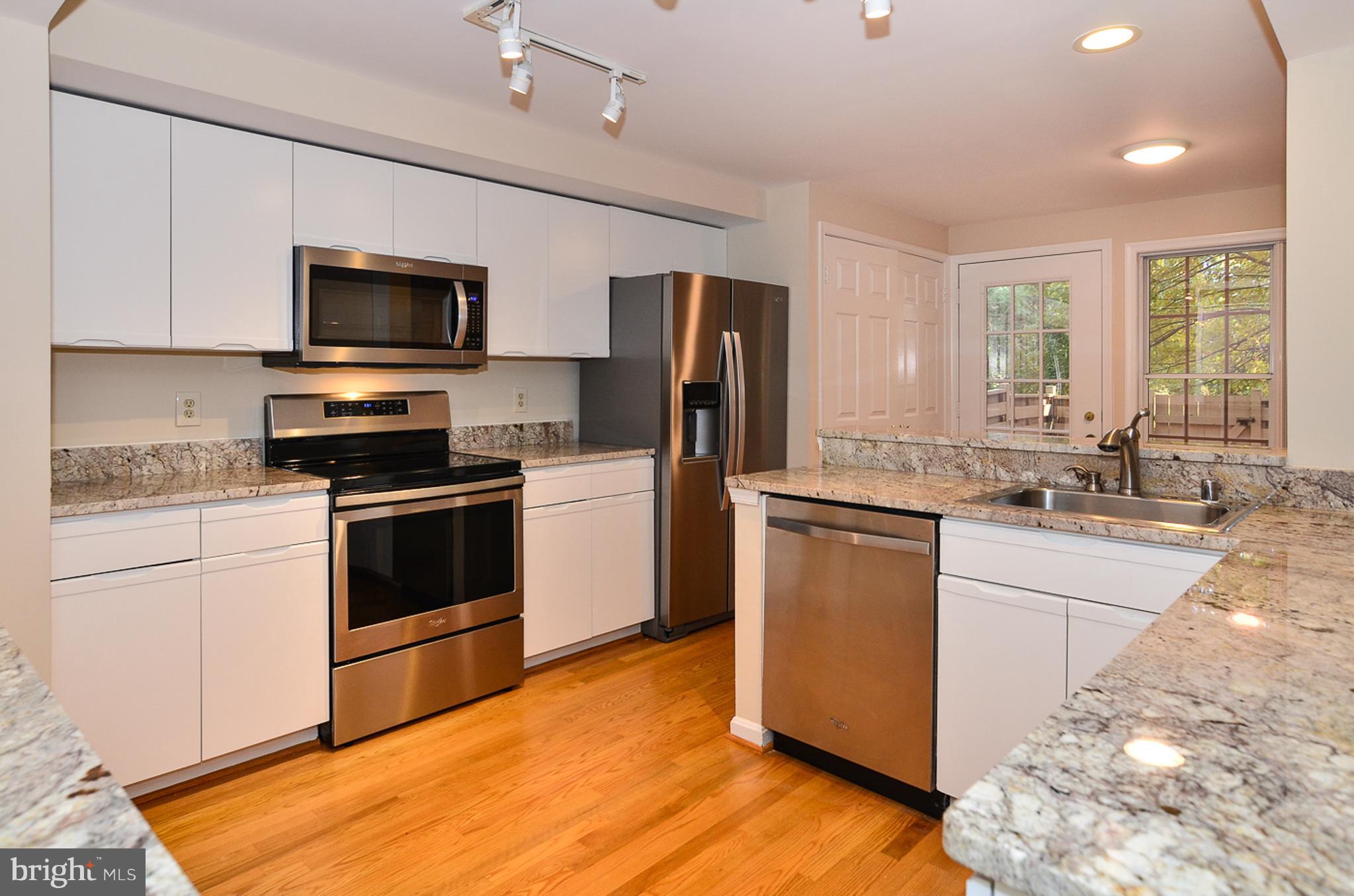 RESTON - Residential