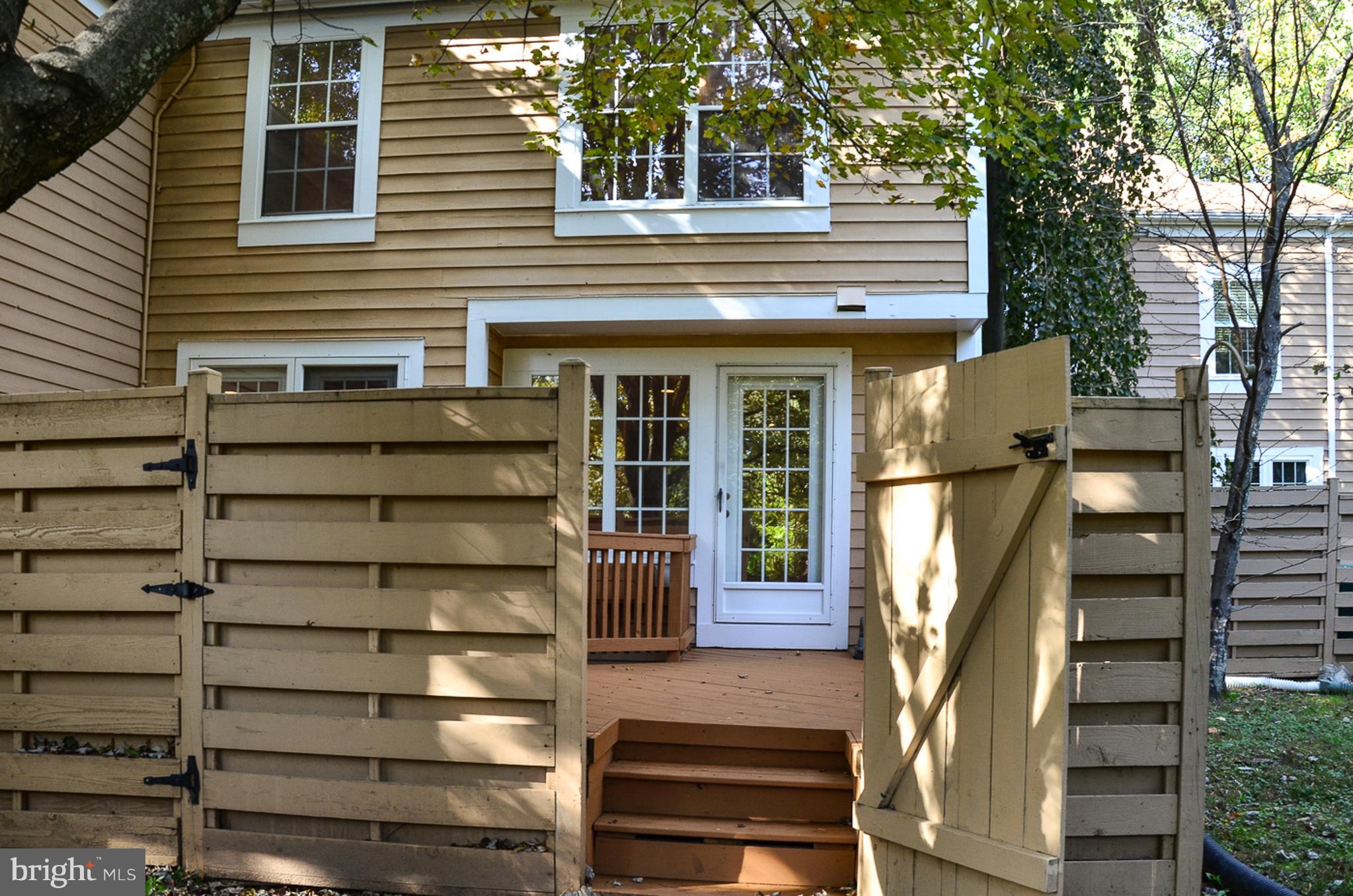 RESTON - Residential