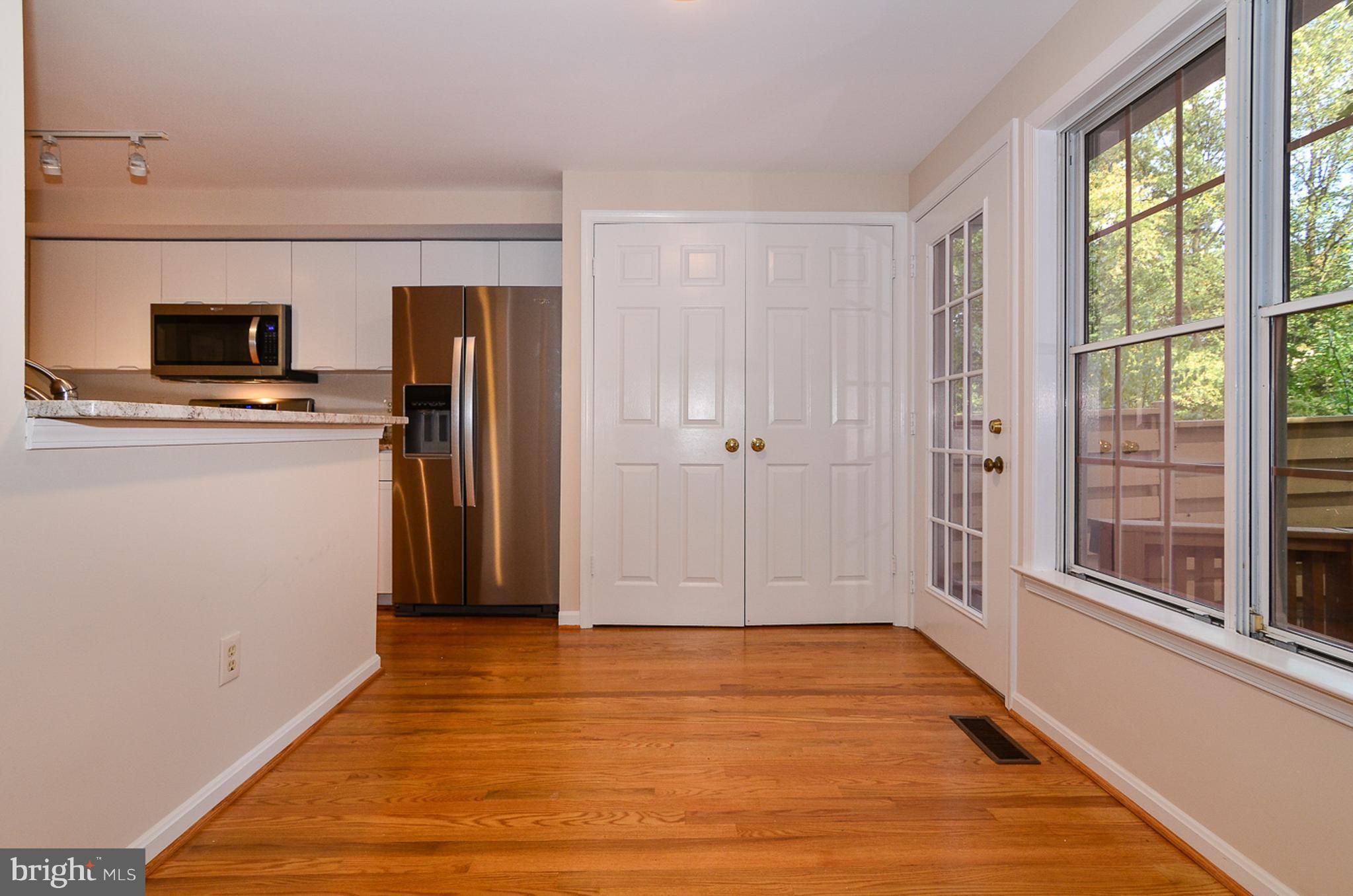 RESTON - Residential