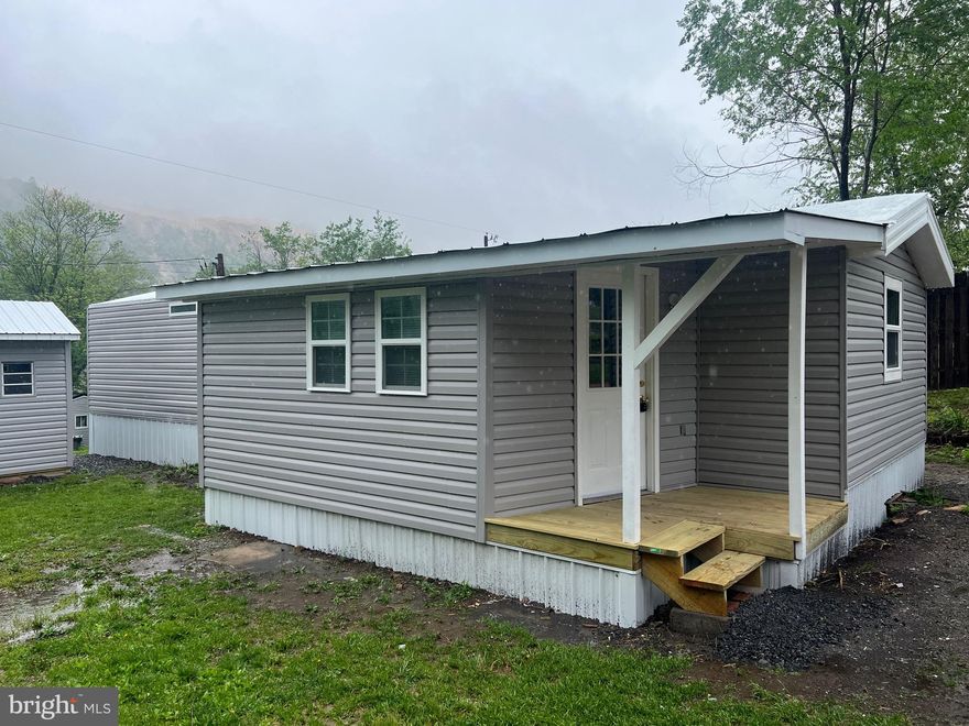Fully Renovated Mobile home with addition.  Come make this 2 bedroom one bath house, your new home today! Private Parking area, lots of upgrades, new appliances, LVT flooring, freshly painted and Relaxing front porch, and shed for Storage. Close to town, has private washer/dryer hookup! 
Must pass credit Check, Criminal, and complete an application - $40.00 per applicant over the age of 18 living in the home. 
Pets are case by case basis, but see listing for pet restrictions and No Smoking