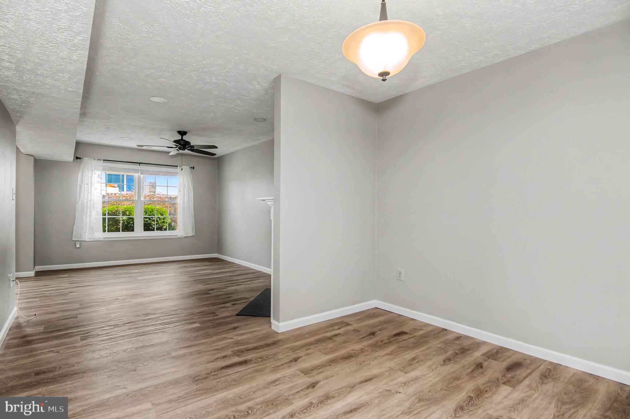 SINGLETONS GROVE - Residential