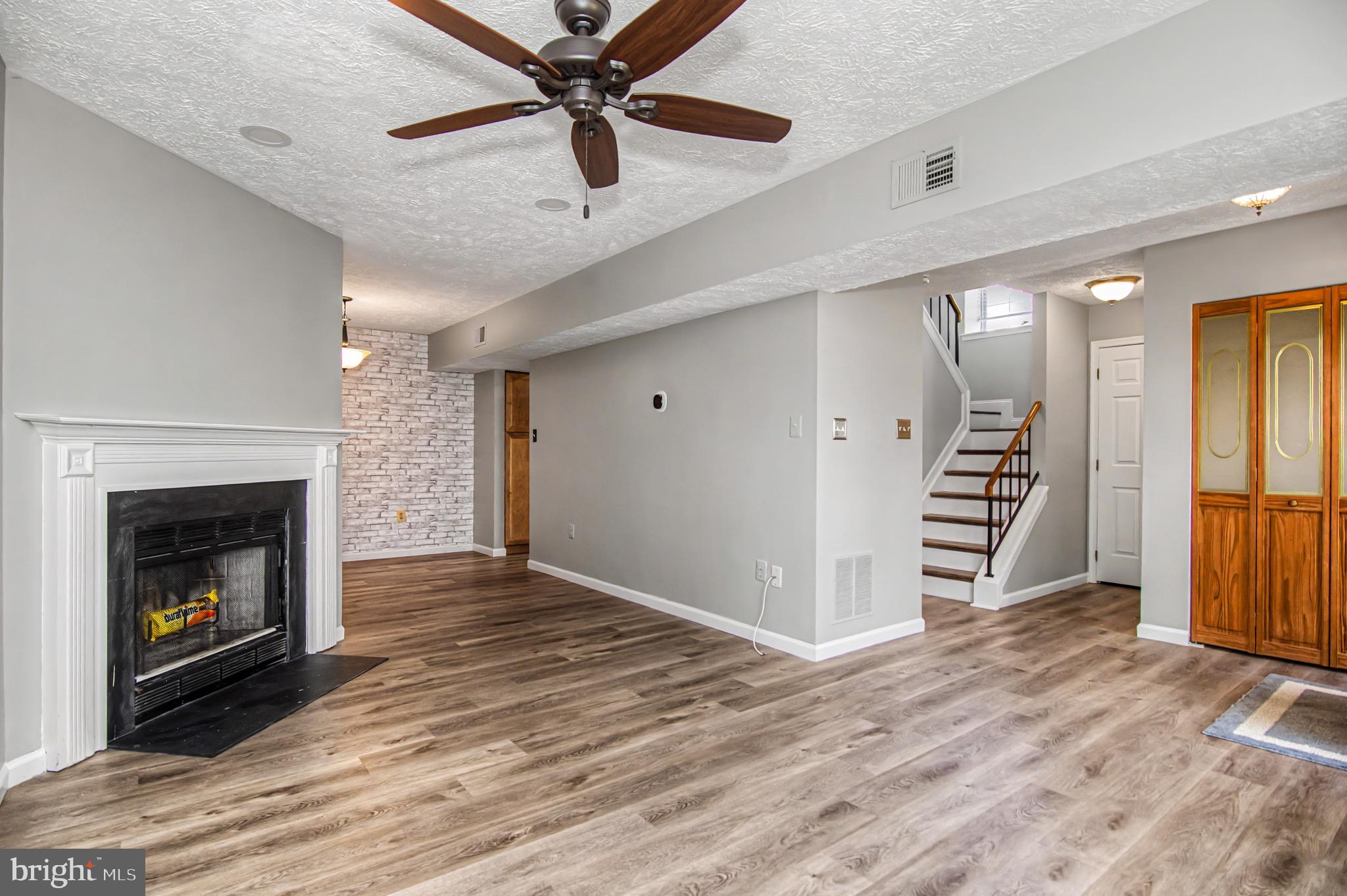 SINGLETONS GROVE - Residential