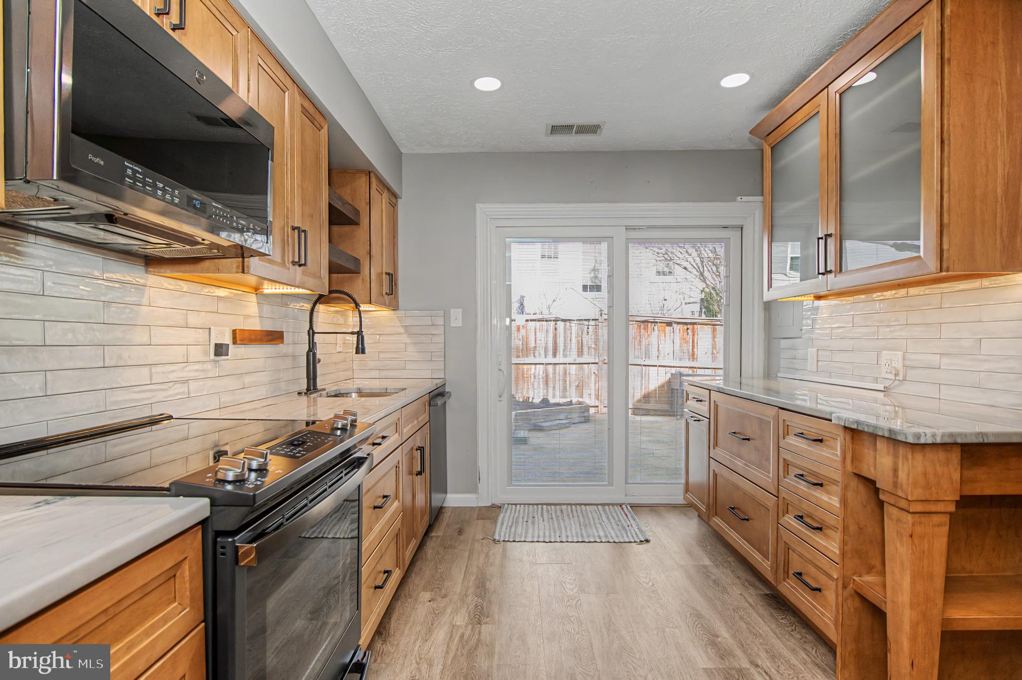 SINGLETONS GROVE - Residential