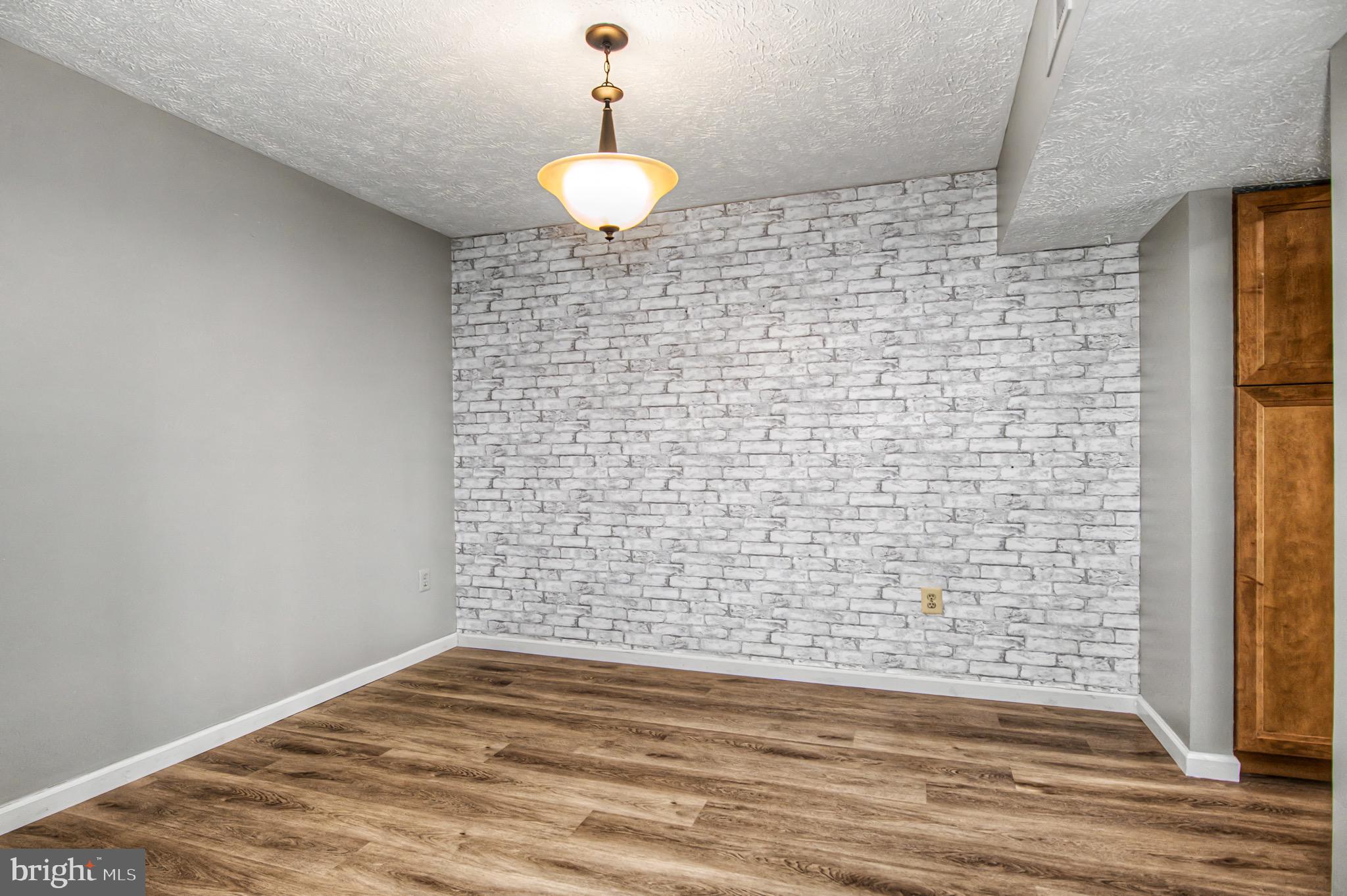 SINGLETONS GROVE - Residential