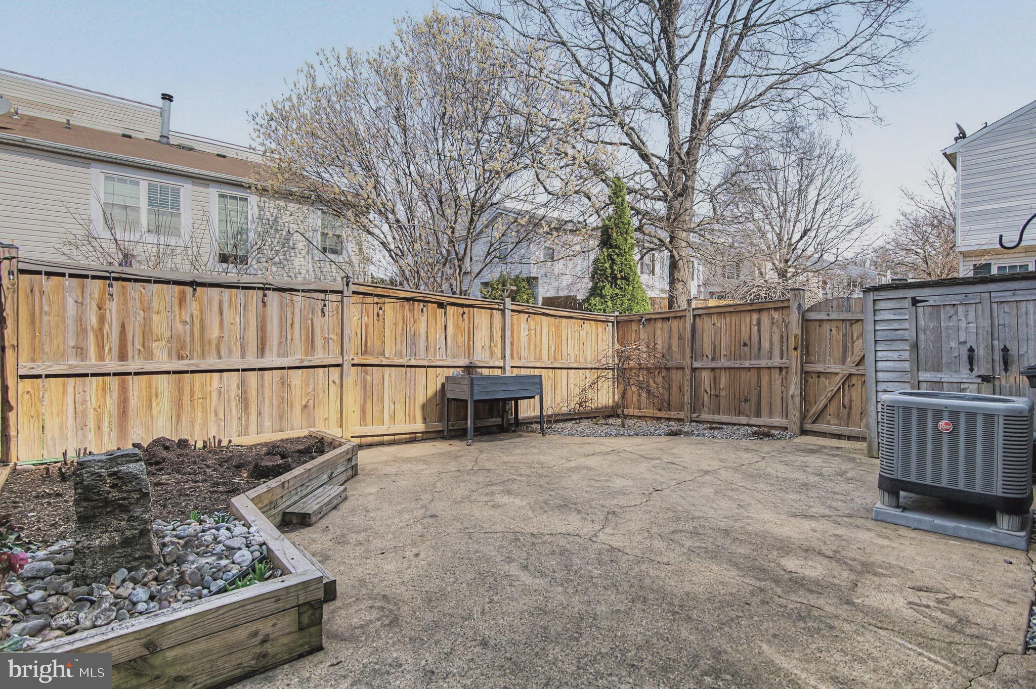 SINGLETONS GROVE - Residential