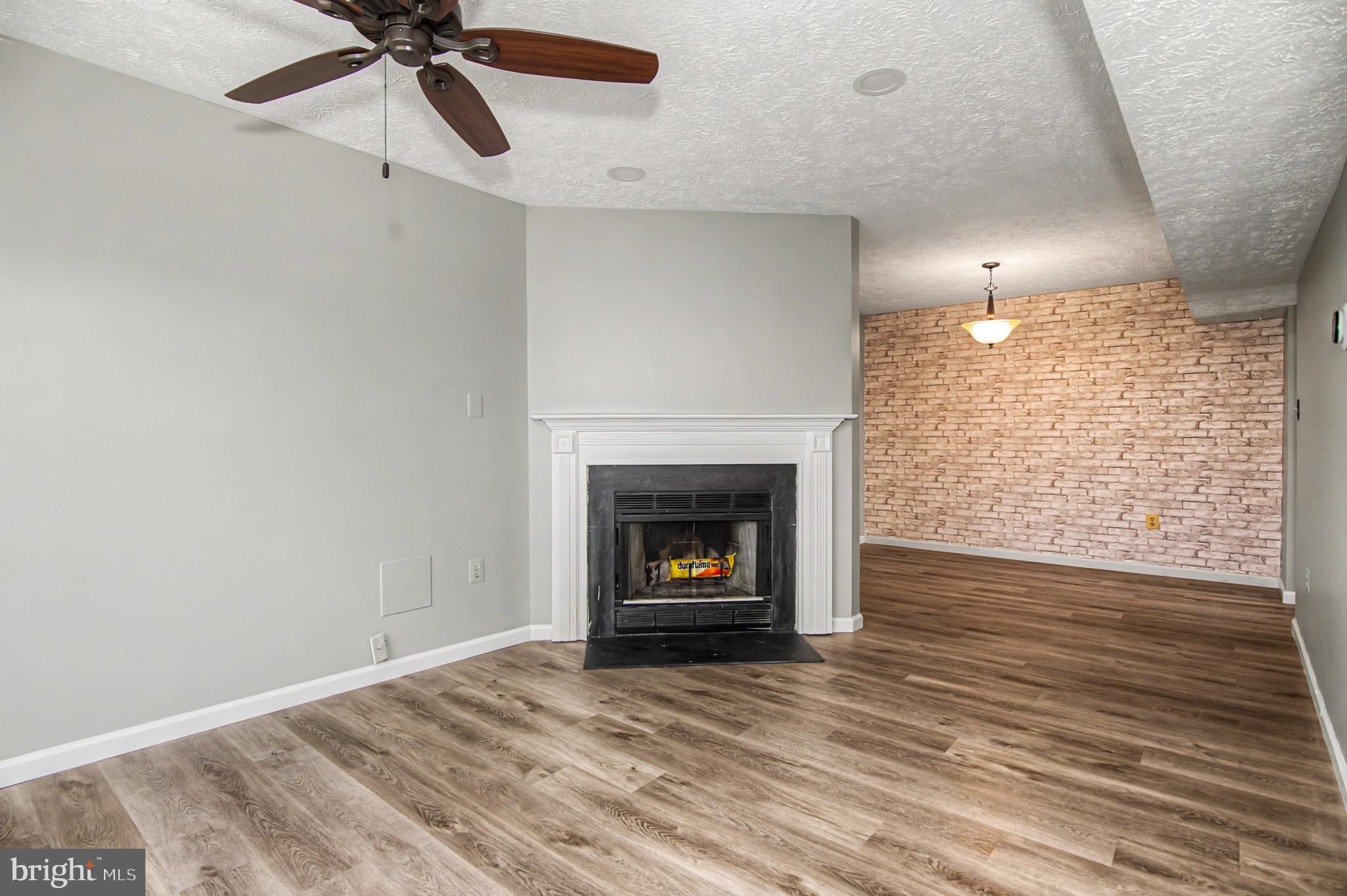 SINGLETONS GROVE - Residential