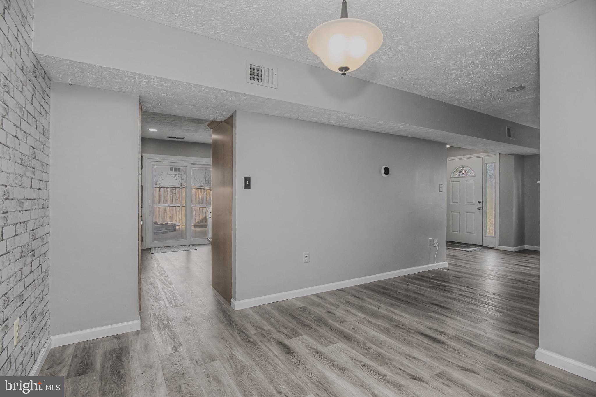 SINGLETONS GROVE - Residential