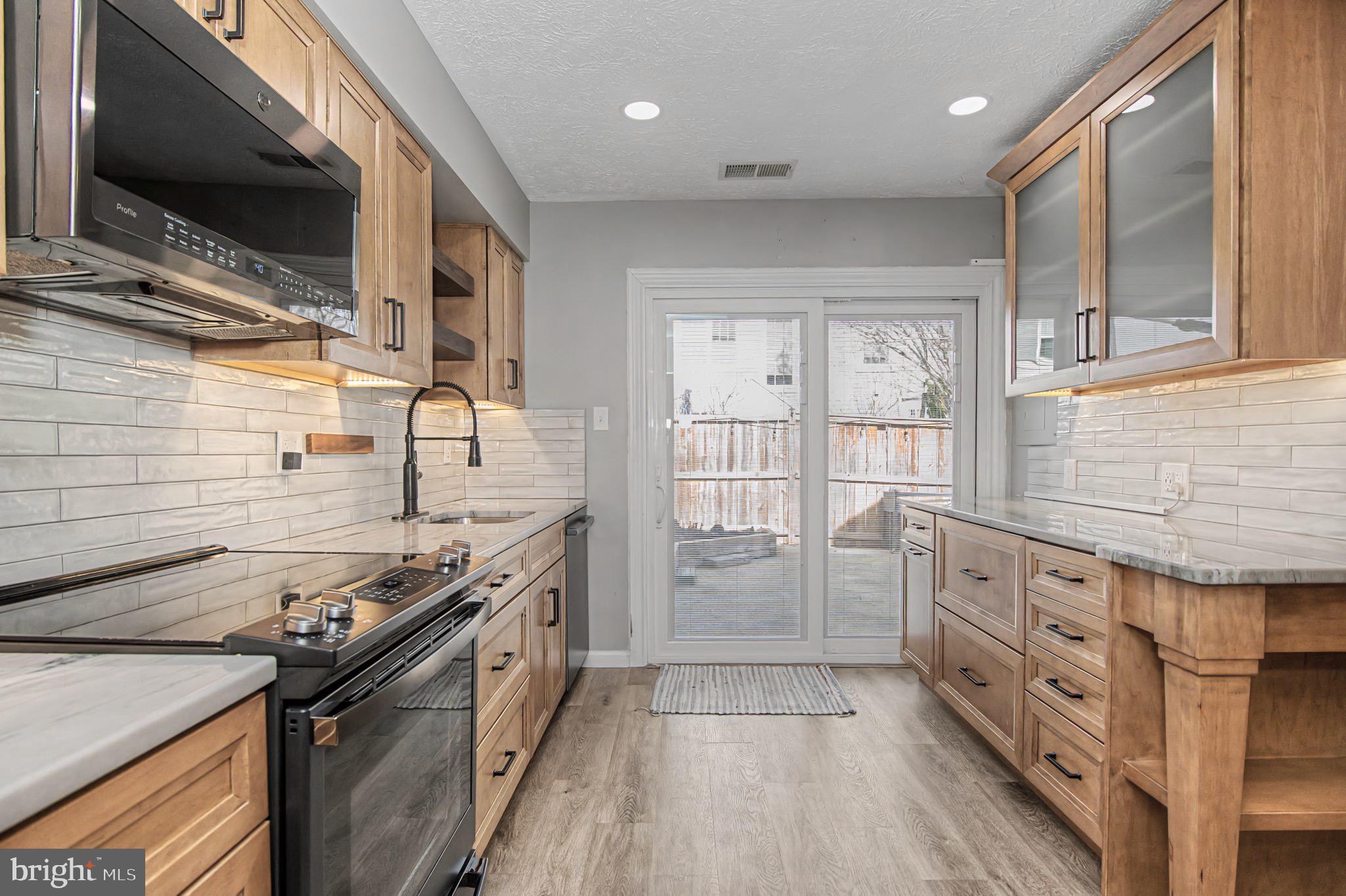 SINGLETONS GROVE - Residential